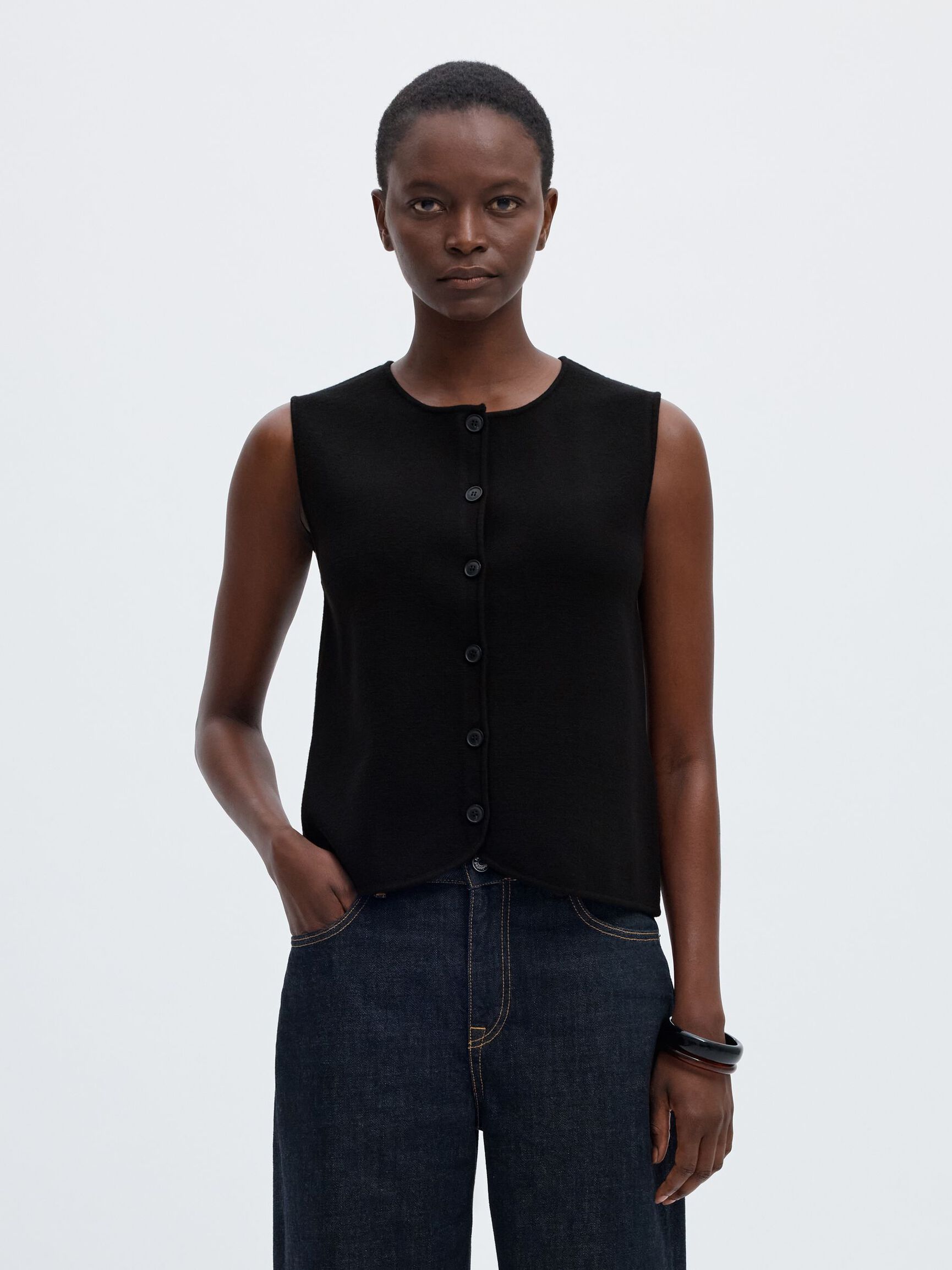 KNOOP GEBREID GILET, Black, highres