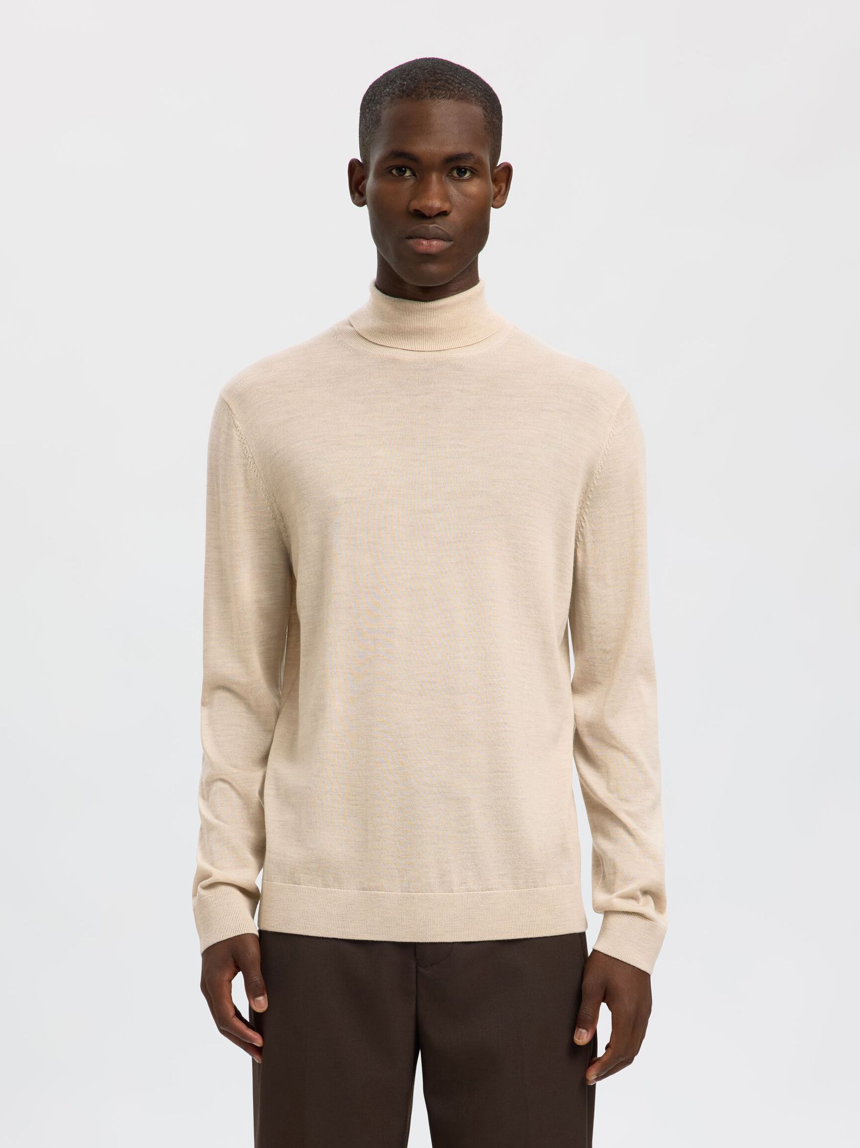 100% MERINO WOOL TURTLENECK, Oatmeal, highres
