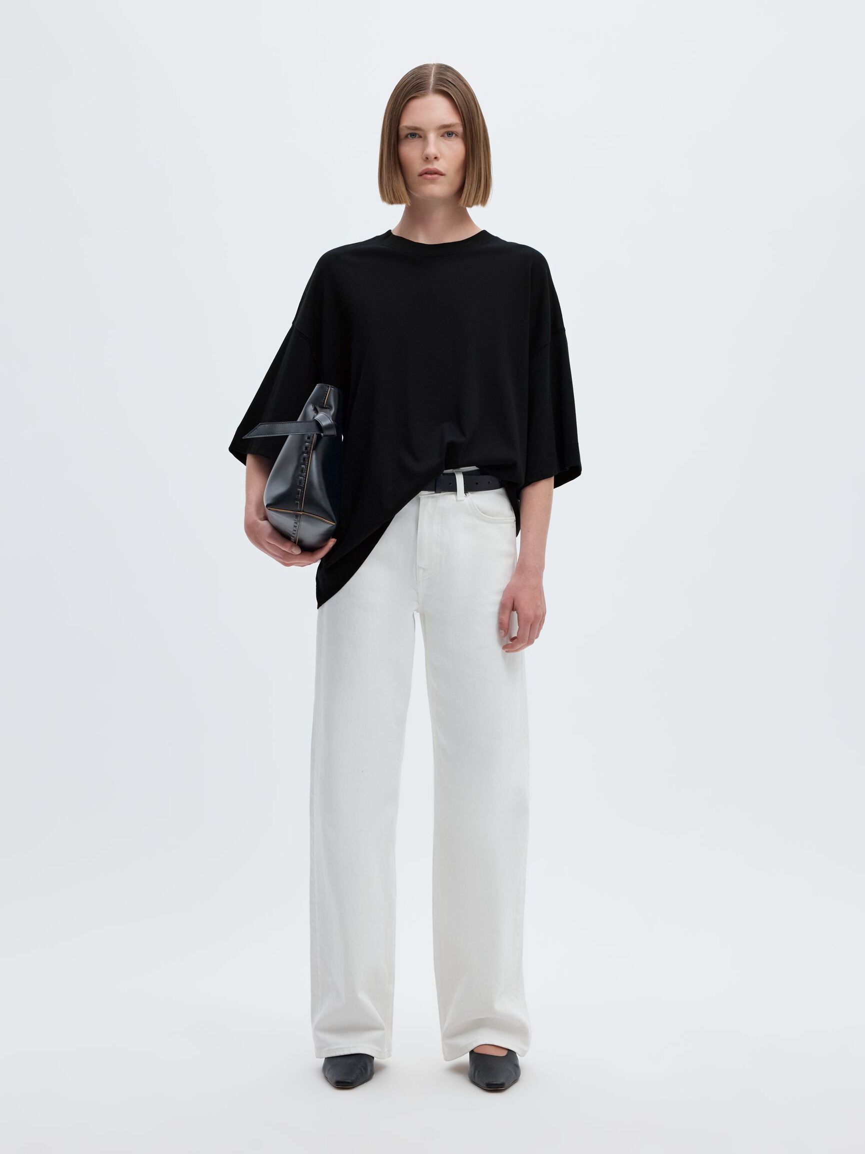 ESSENTIAL OVERSIZED T-SHIRT, Black, highres
