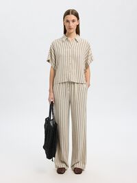 A RAYAS CAMISA DE CORTE CROPPED, Sandshell, highres