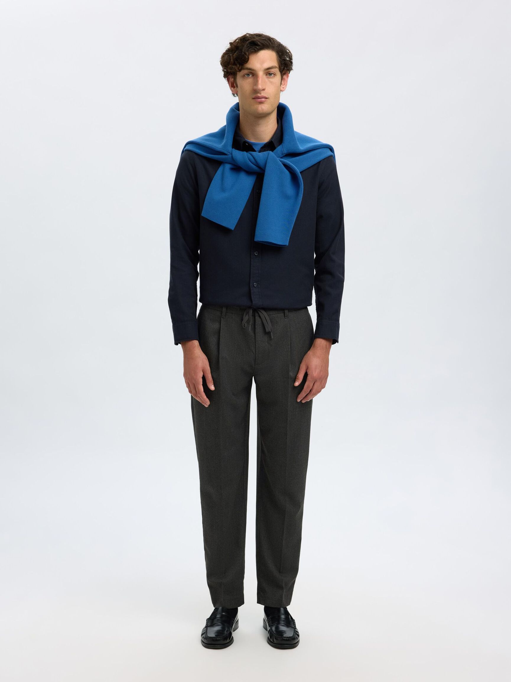 VISCOSE BLEND PLEATED TROUSERS, Dark Grey Melange, highres