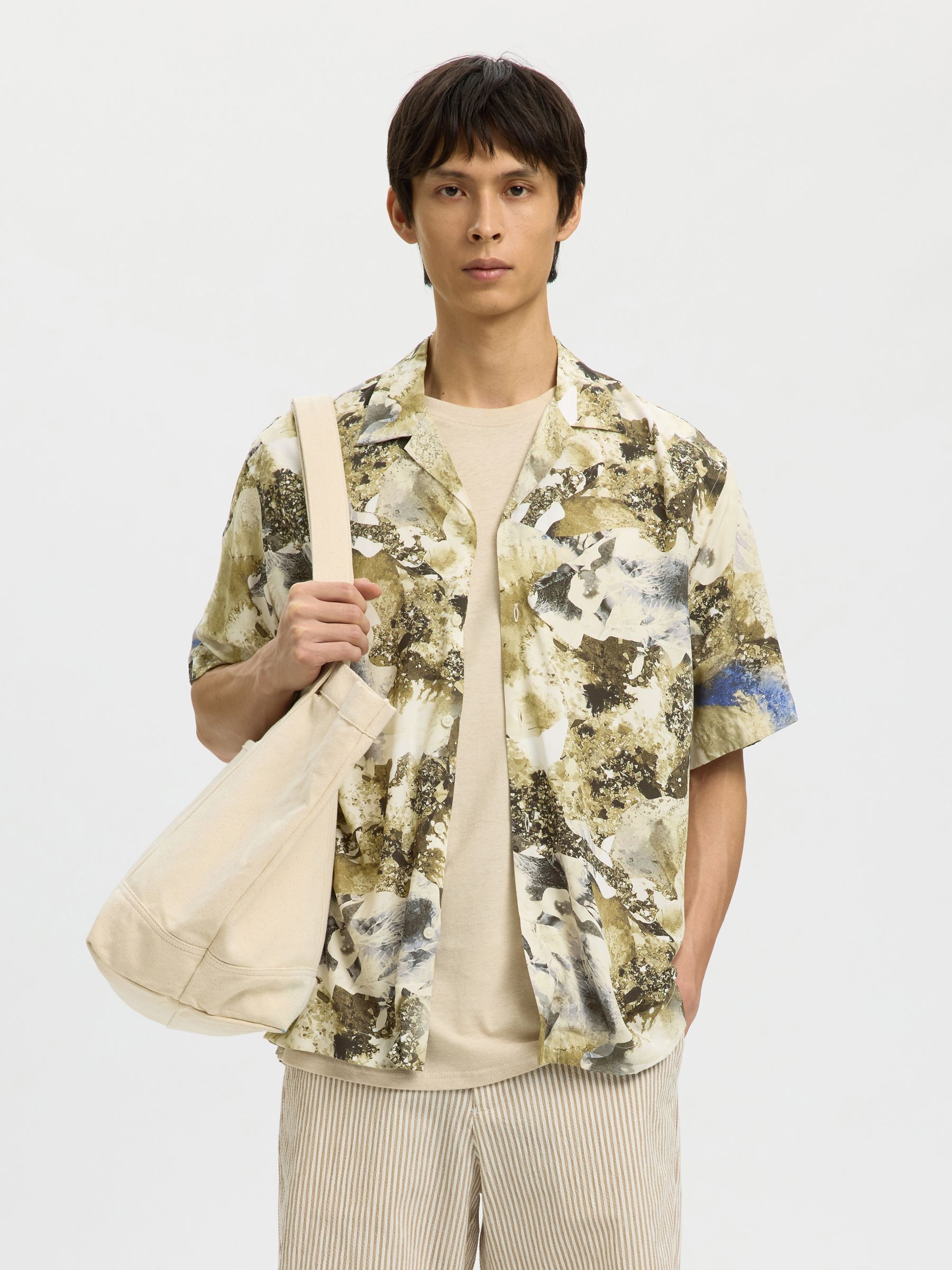 PATTERNED SHORT SLEEVED SHIRT, Sandshell, highres