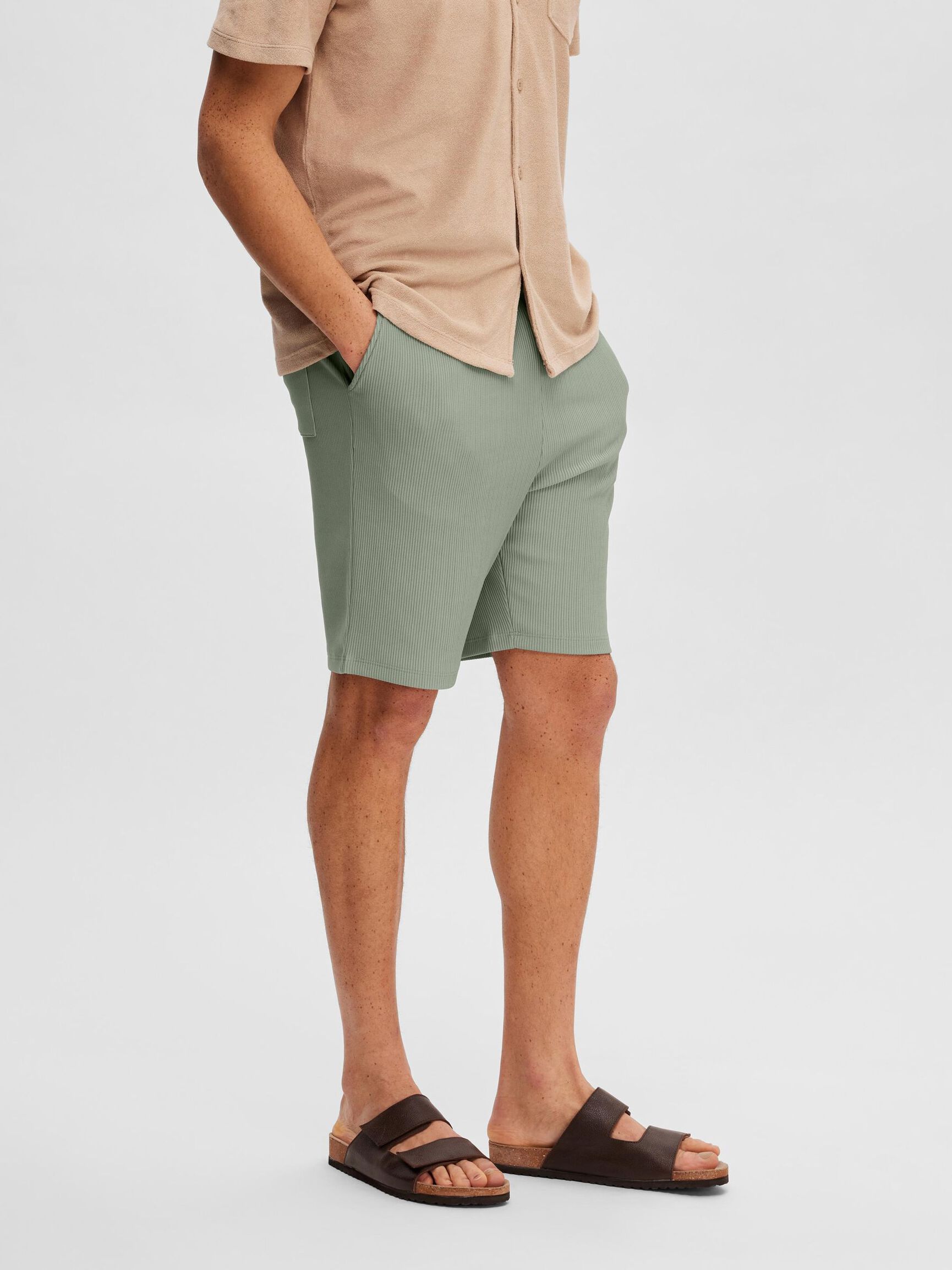 RIBBED SHORTS, Vetiver, highres