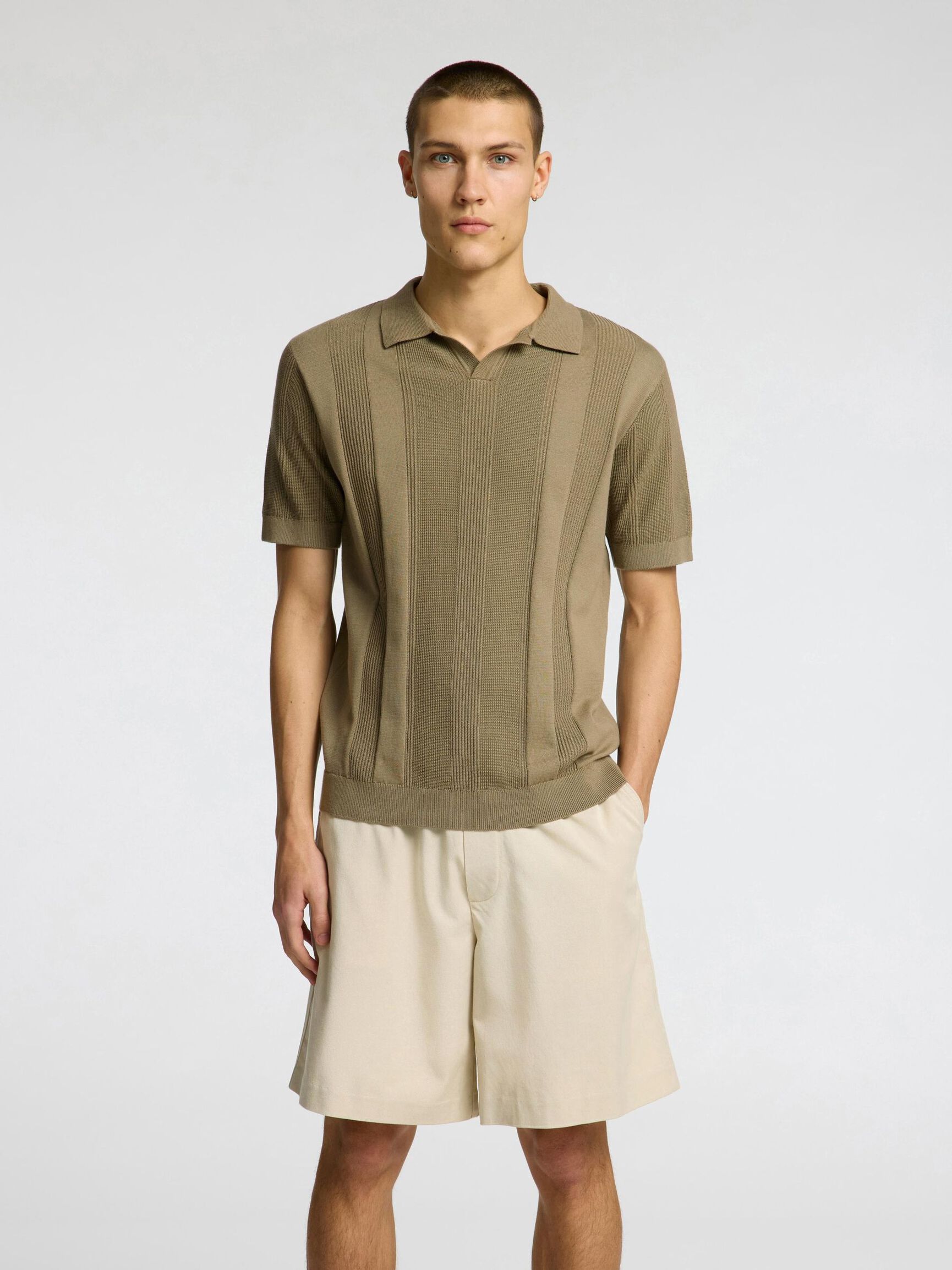 SHORT SLEEVED KNITTED POLO SHIRT, Vetiver, highres