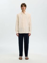 COUPE CLASSIQUE CHEMISE EN LIN MÉLANGÉ, Ochre, highres