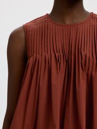 PLEATED SLEEVELESS TOP, Cherry Mahogany, highres