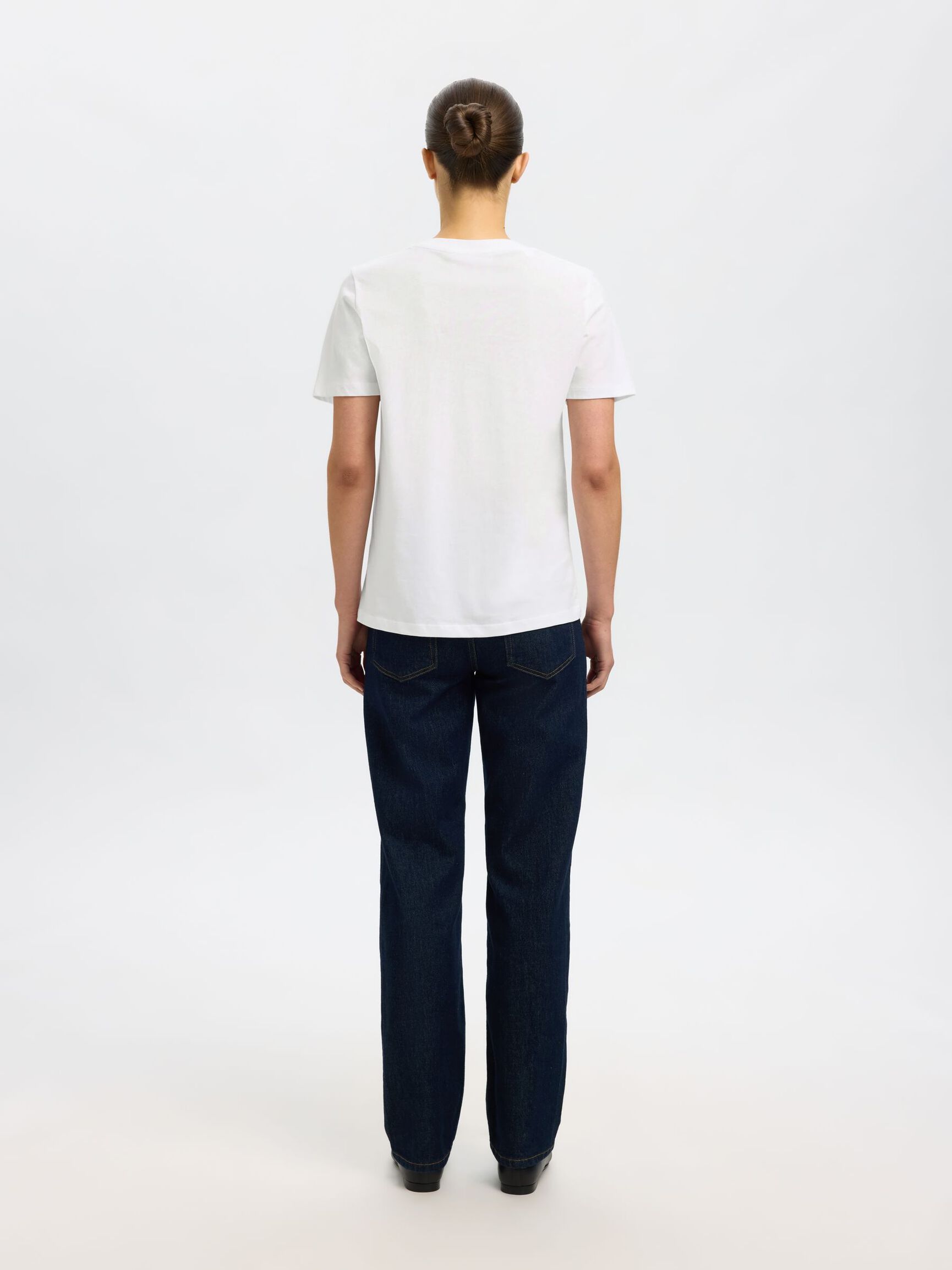 CLASSIC V-NECK T-SHIRT, Bright White, highres