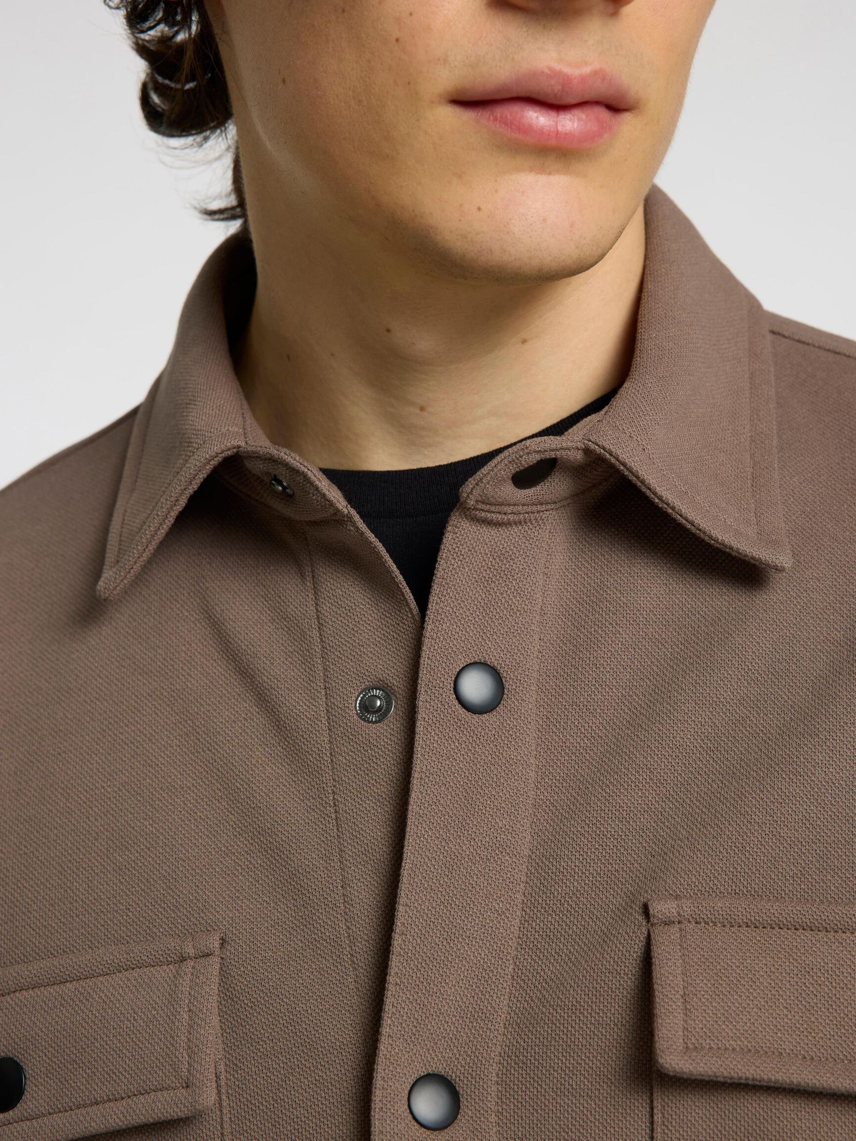 KLASSISCHES OVERSHIRT, Morel, highres