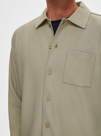 PLISSÉ PLEATED SHIRT, Vetiver, highres