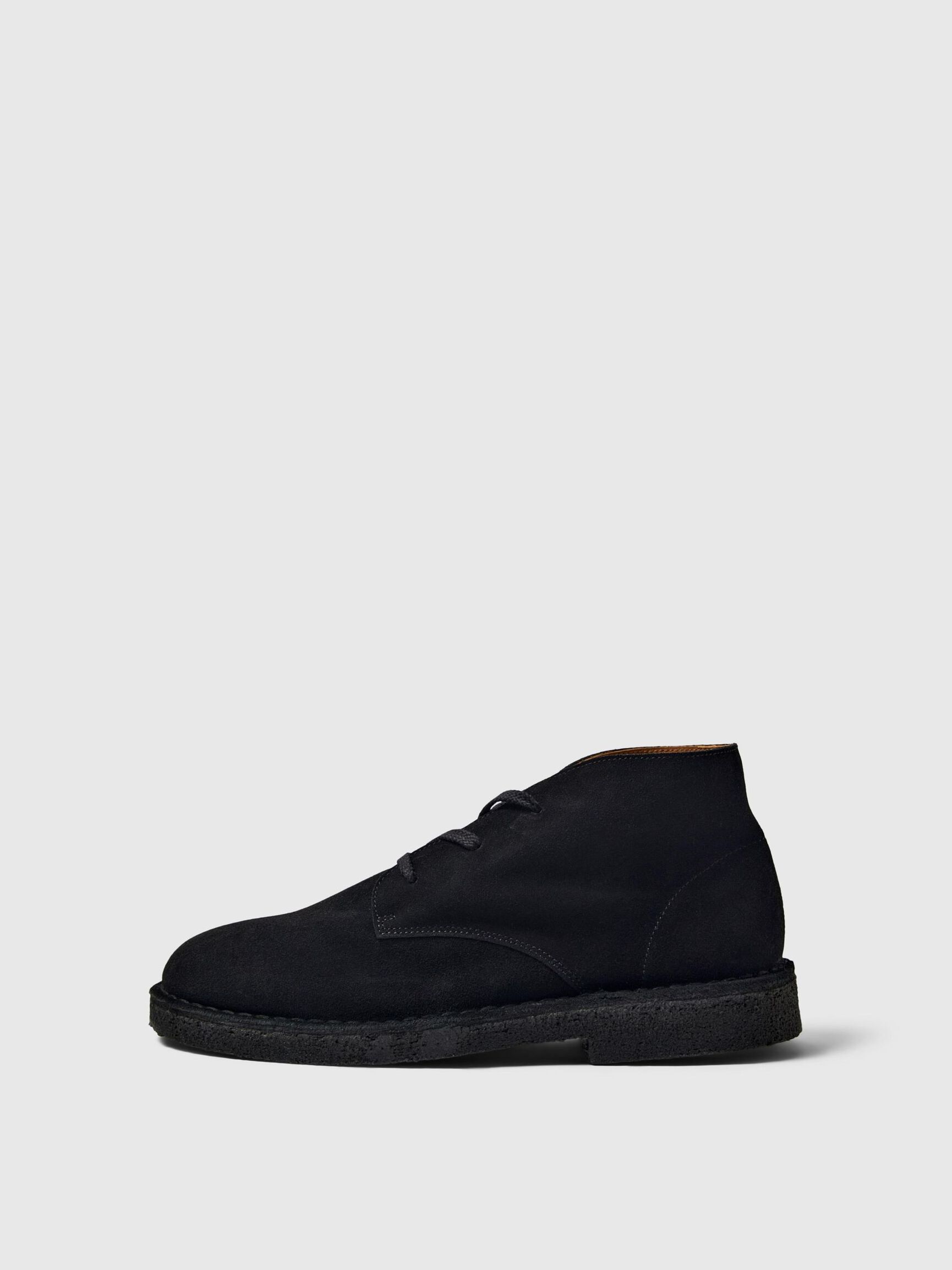 SUEDE CHUKKA BOOTS, Black, highres