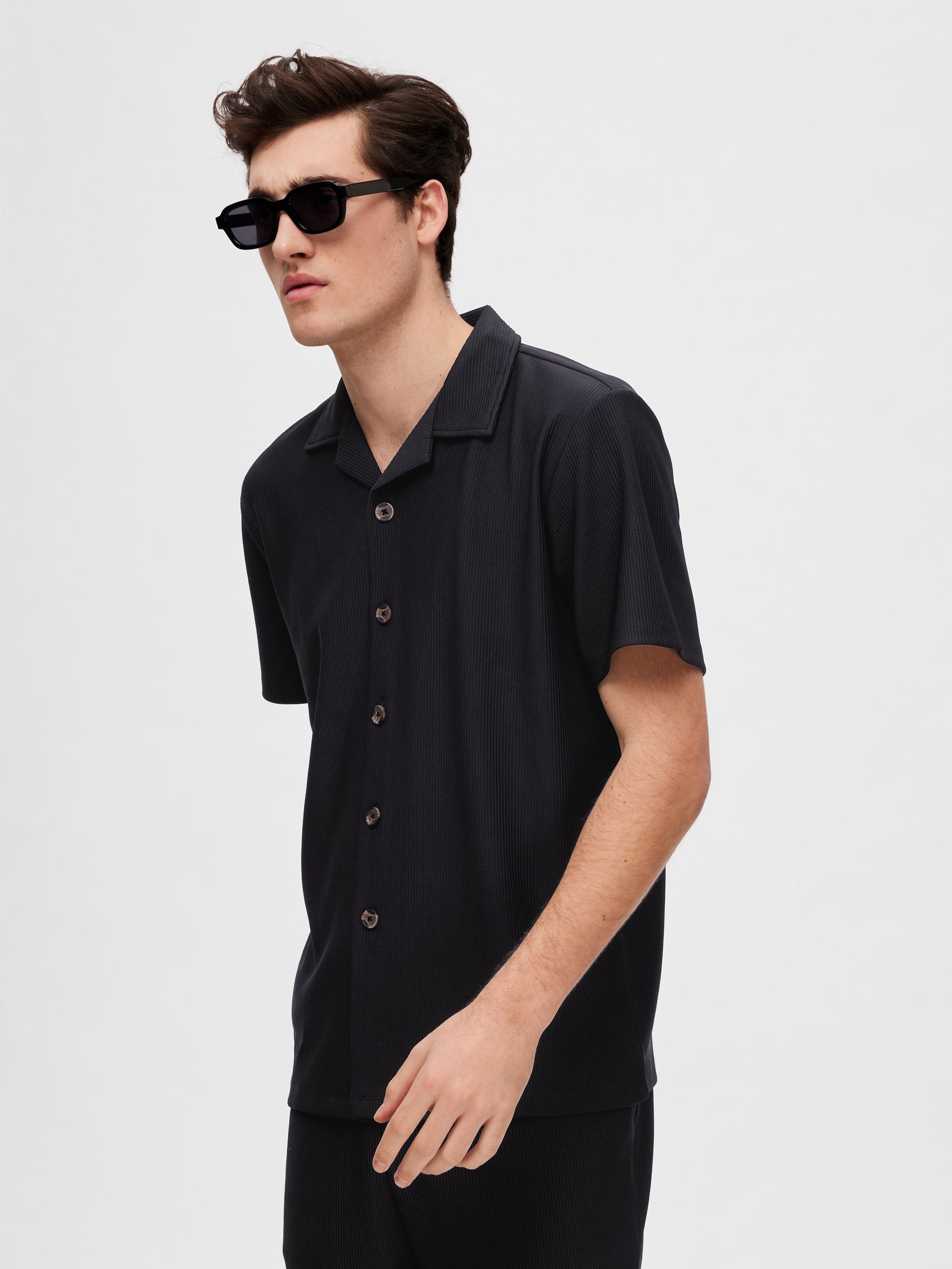 RIBBED CUBAN COLLAR SHORT SLEEVED SHIRT, Black, highres