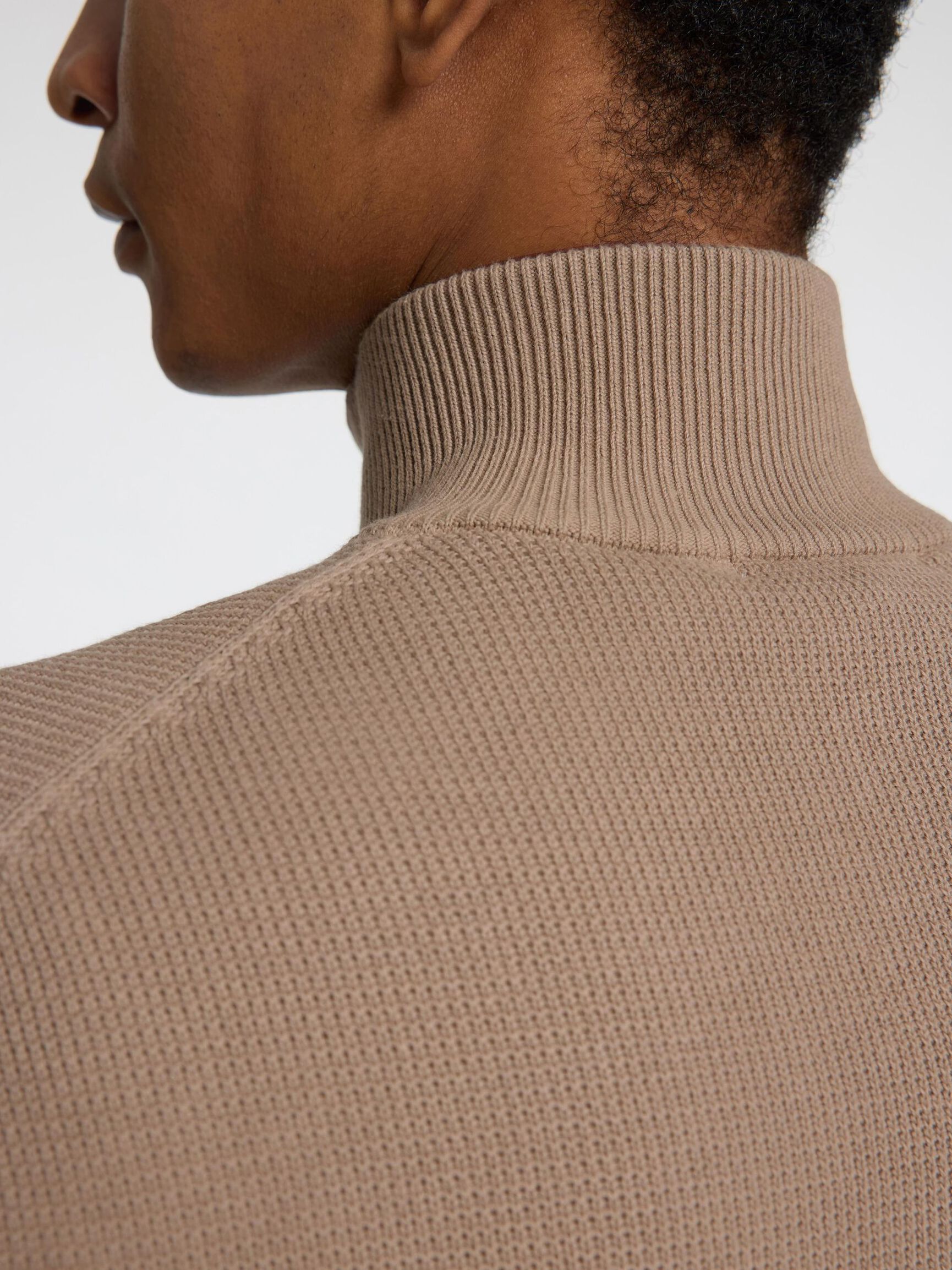 HALF-ZIP PULLOVER, Greige, highres