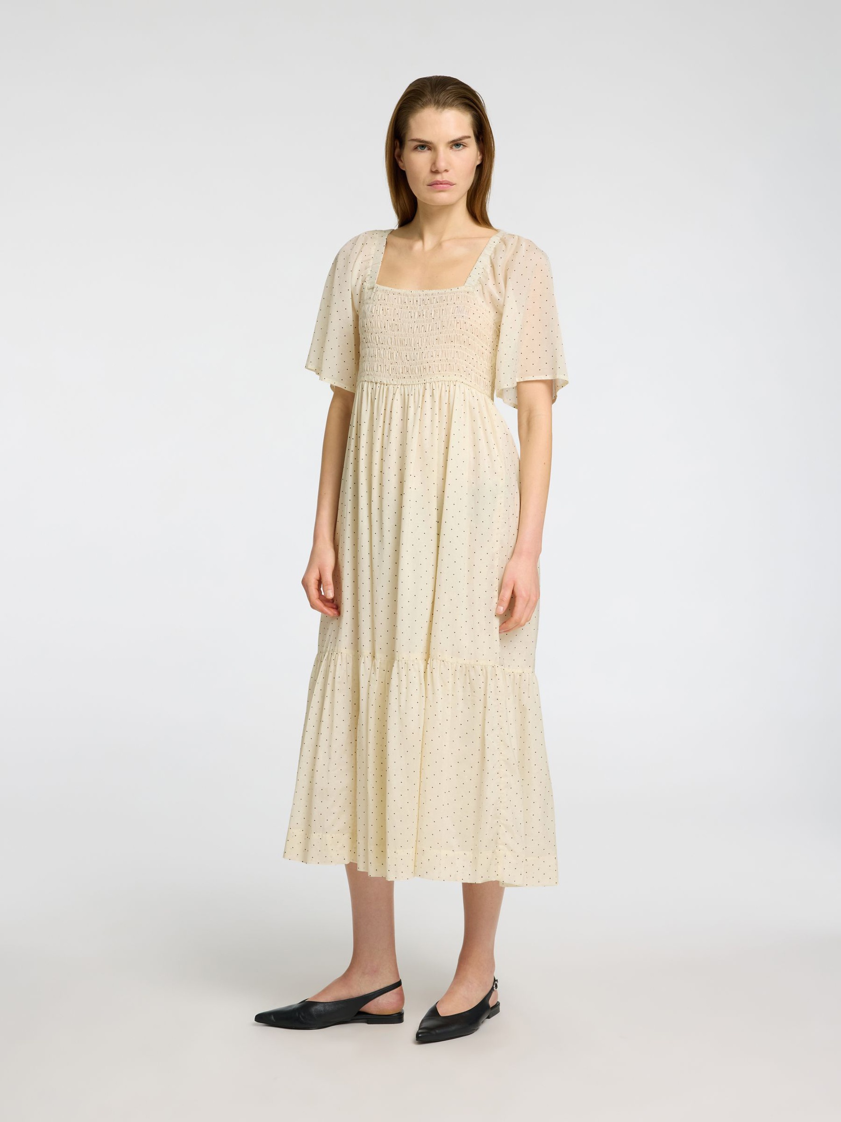 ENCOLURE CARRÉE ROBE LONGUE, Birch, highres