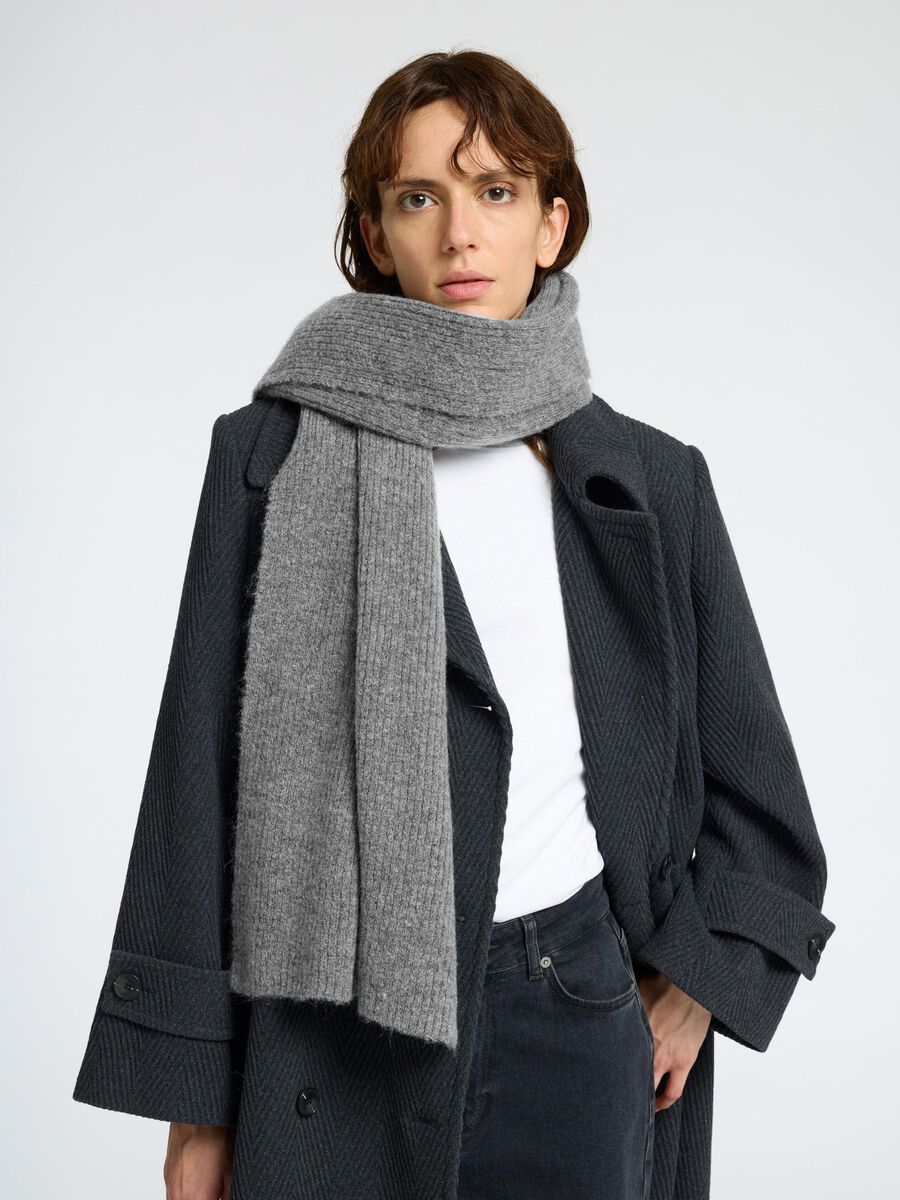 Selected GERIPPTES WOLLGEMISCH SCHAL, Medium Grey Melange, highres - 16091496_MediumGreyMelange_003.jpg