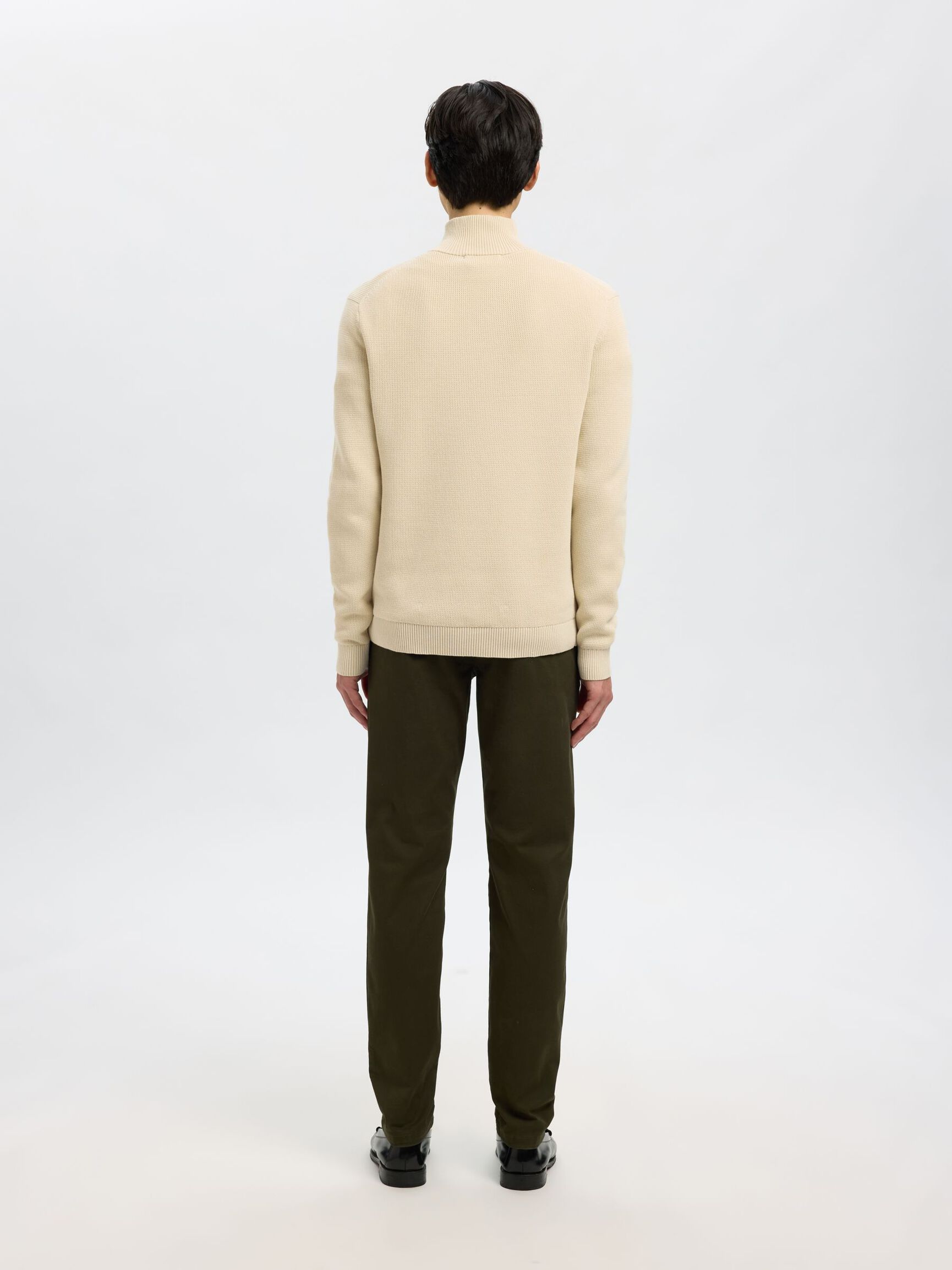 SWETER, Oatmeal, highres