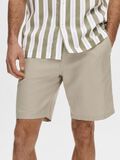 Selected LINNENMIX REGULAR FIT SHORTS, Pure Cashmere, highres - 16092722_PureCashmere_006.jpg