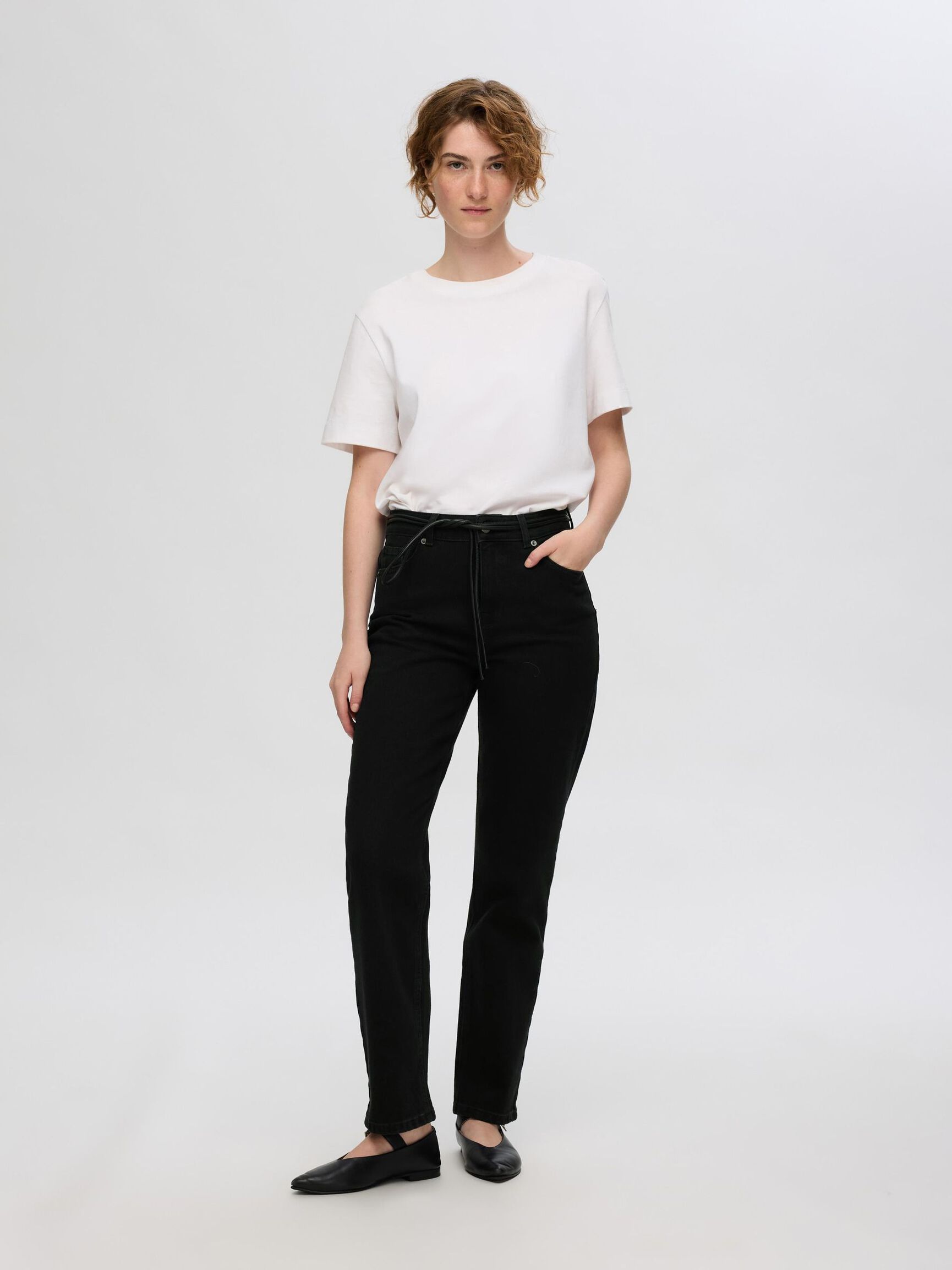 SCHWARZE STRAIGHT FIT JEANS, Black, highres