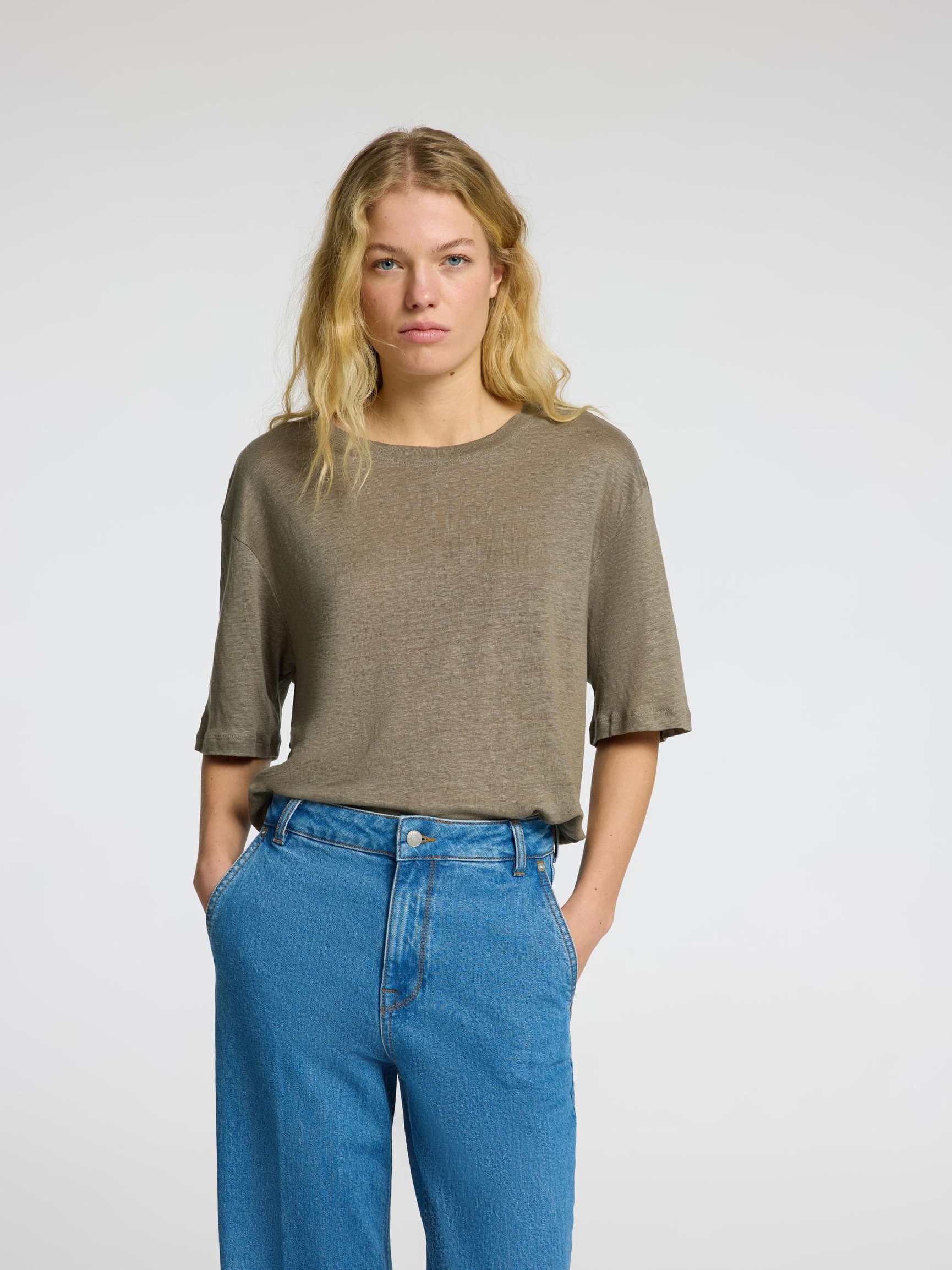 LINNEN T-SHIRT, Vetiver, highres