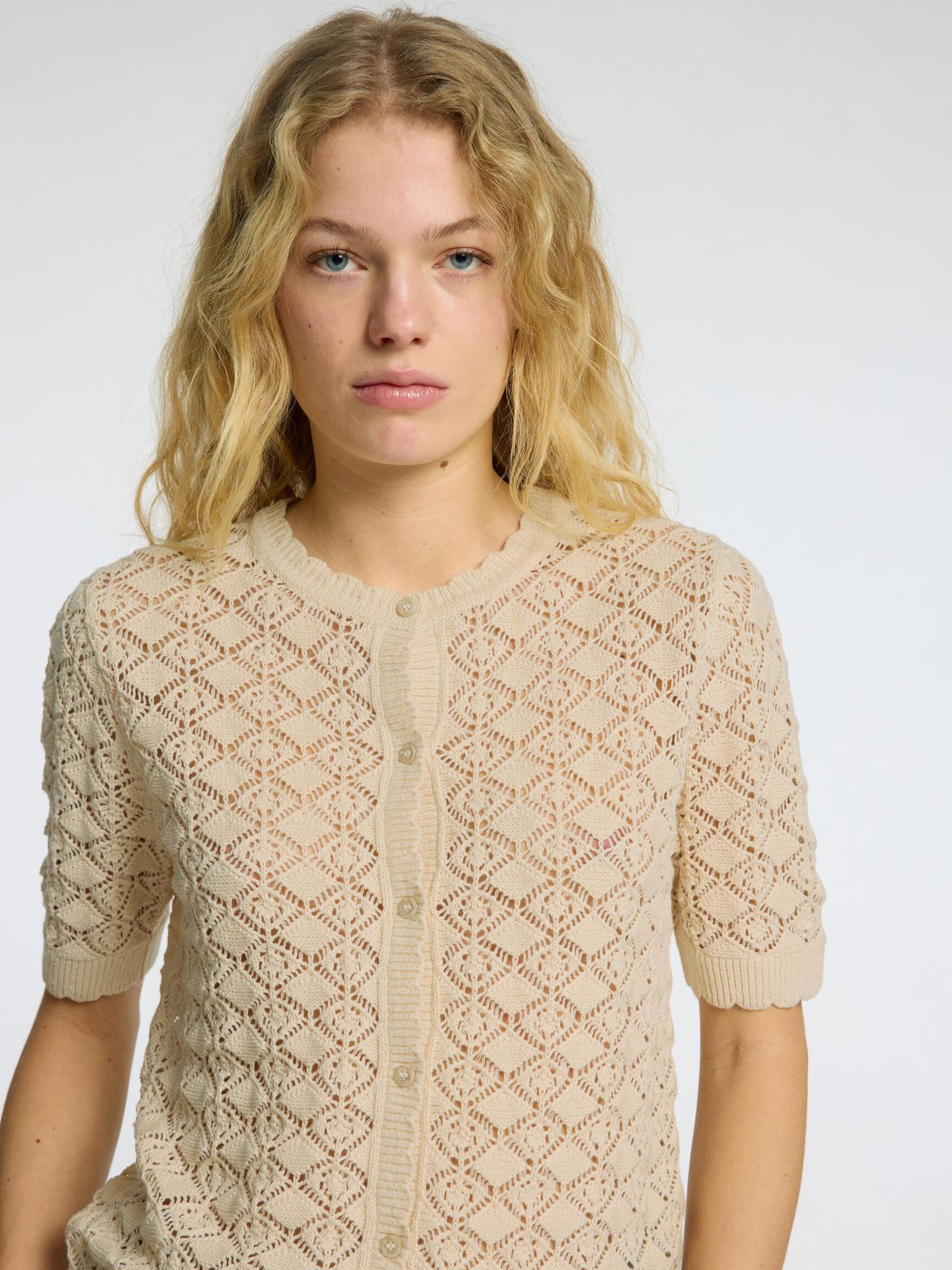 SHORT SLEEVED KNITTED CARDIGAN, Birch, highres
