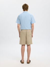 LOOSE FIT LINEN-BLEND SHORTS, Pure Cashmere, highres