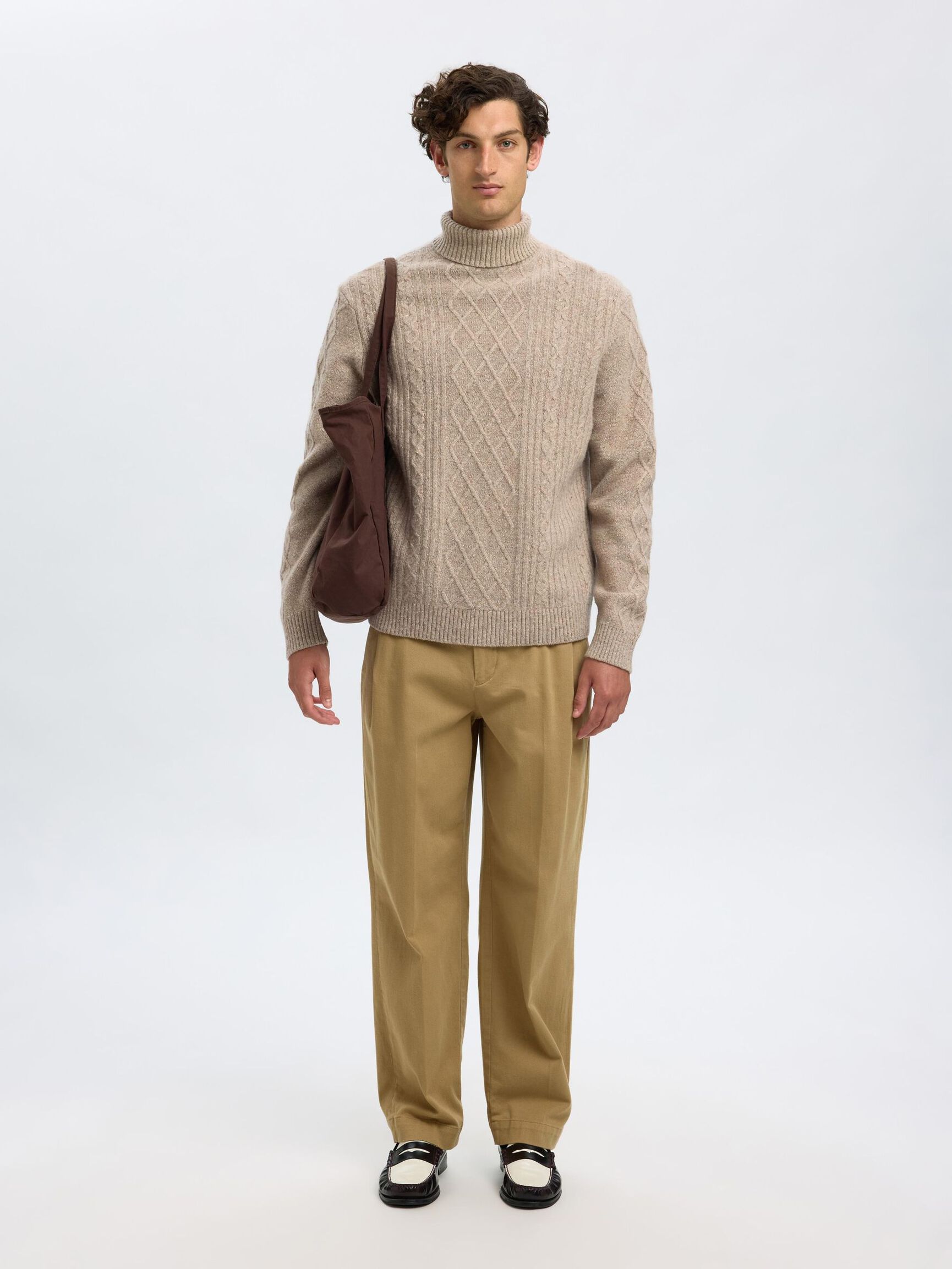 WOOL BLEND TURTLENECK, Oatmeal, highres