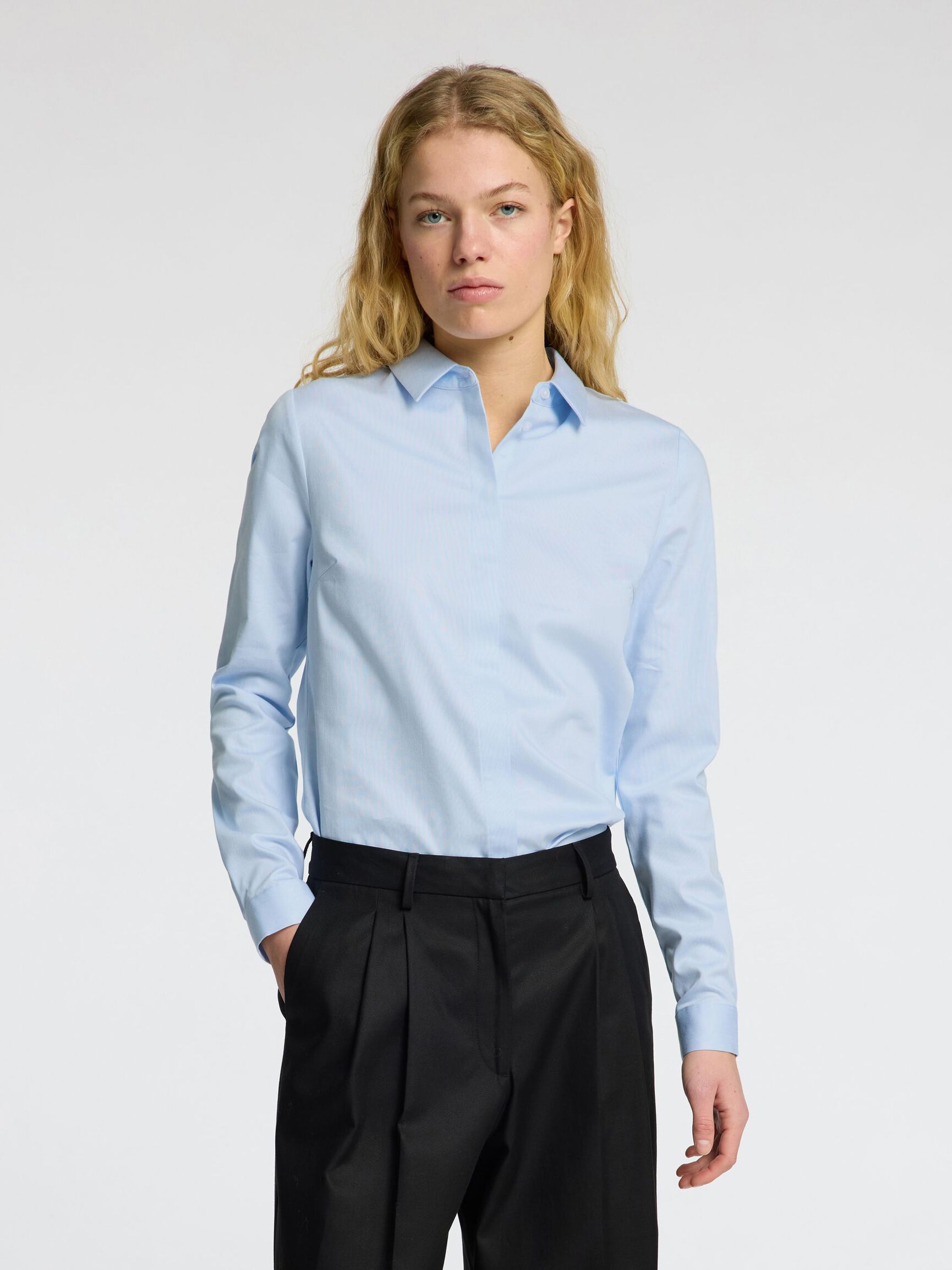 TAILLIERTE LANGARMHEMD, Light Blue, highres