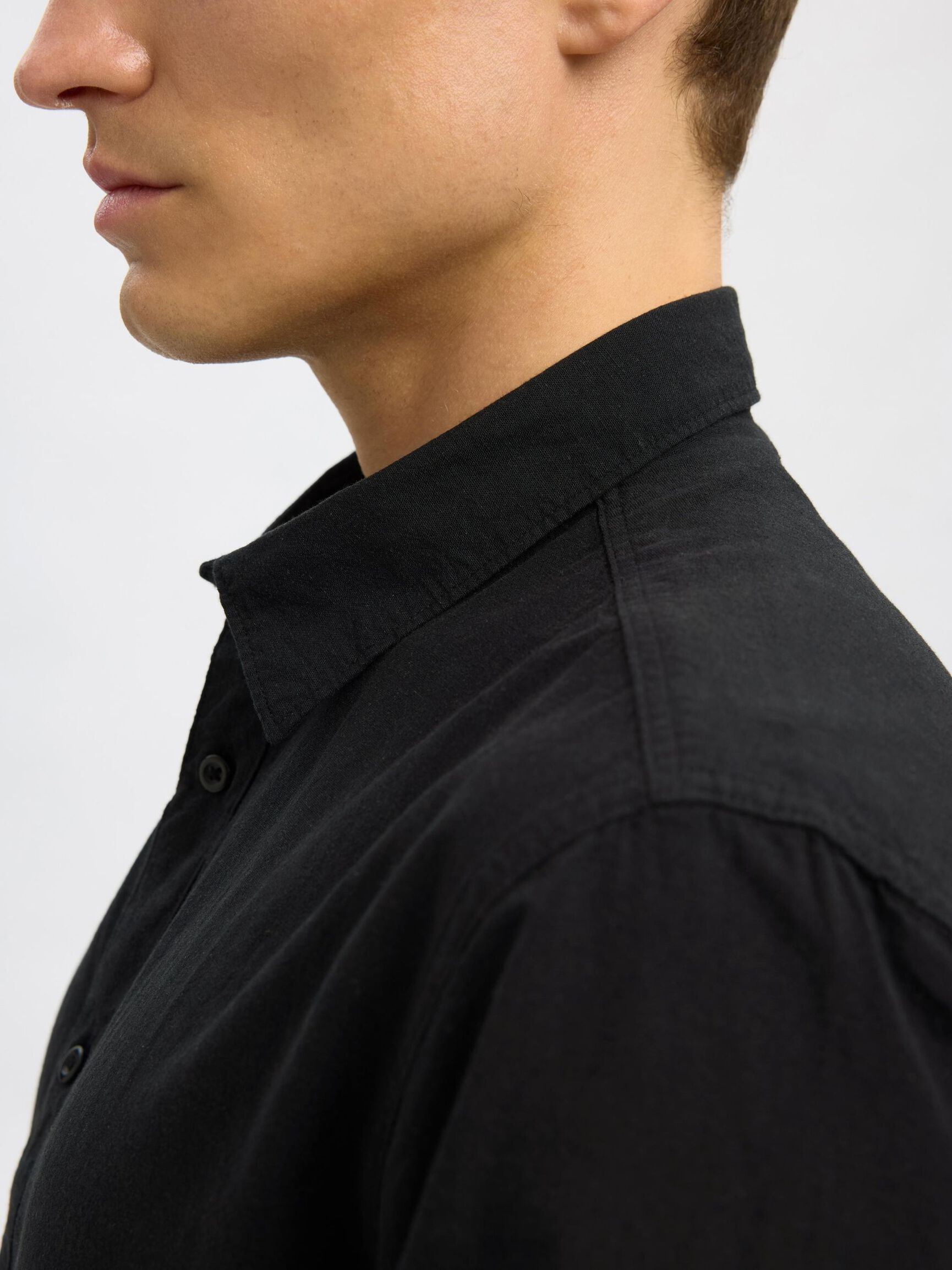 CLASSIC SHORT SLEEVED SHIRT, Black, highres