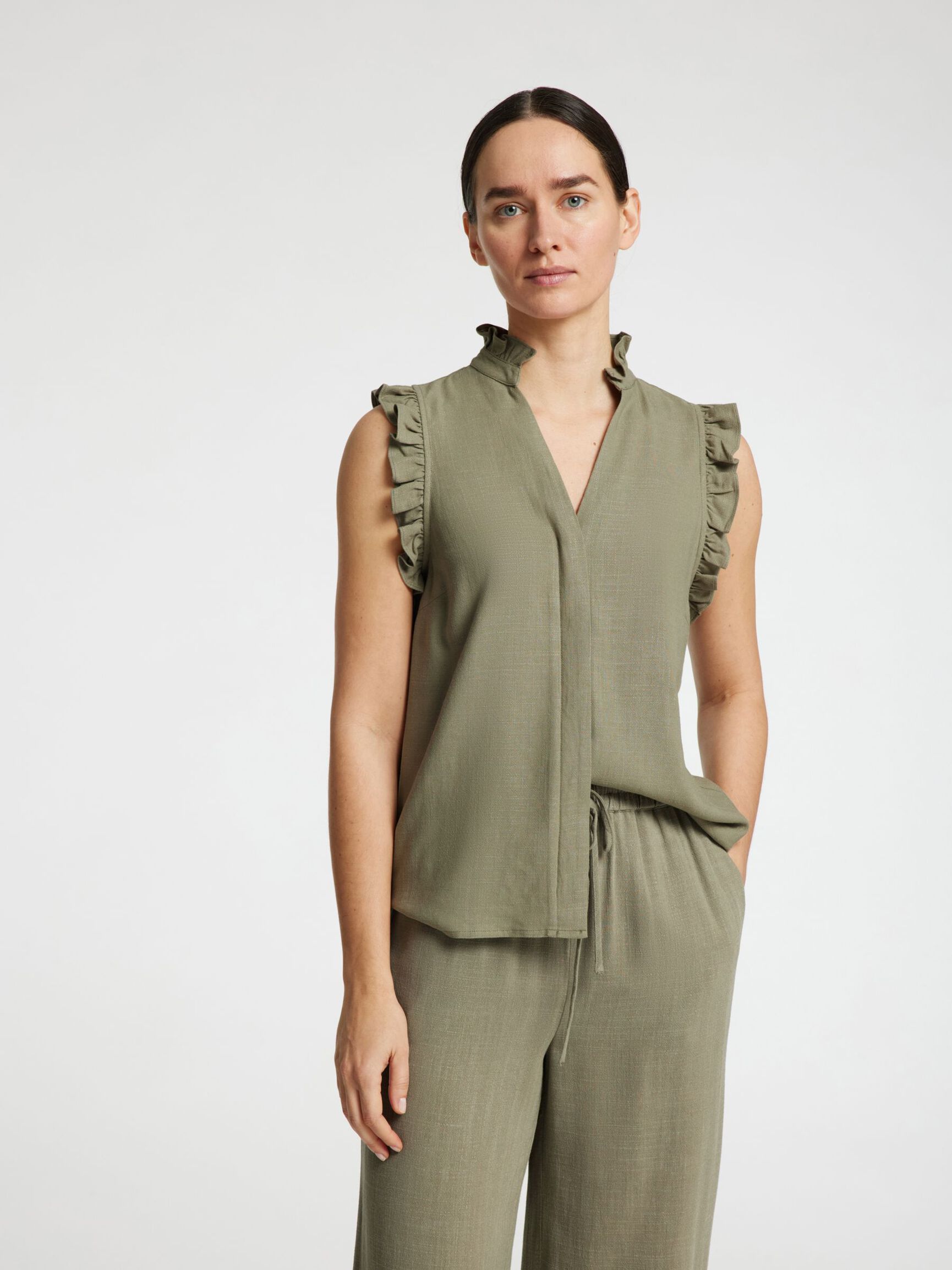 SLEEVELESS RUFFLE DETAIL TOP, Vetiver, highres