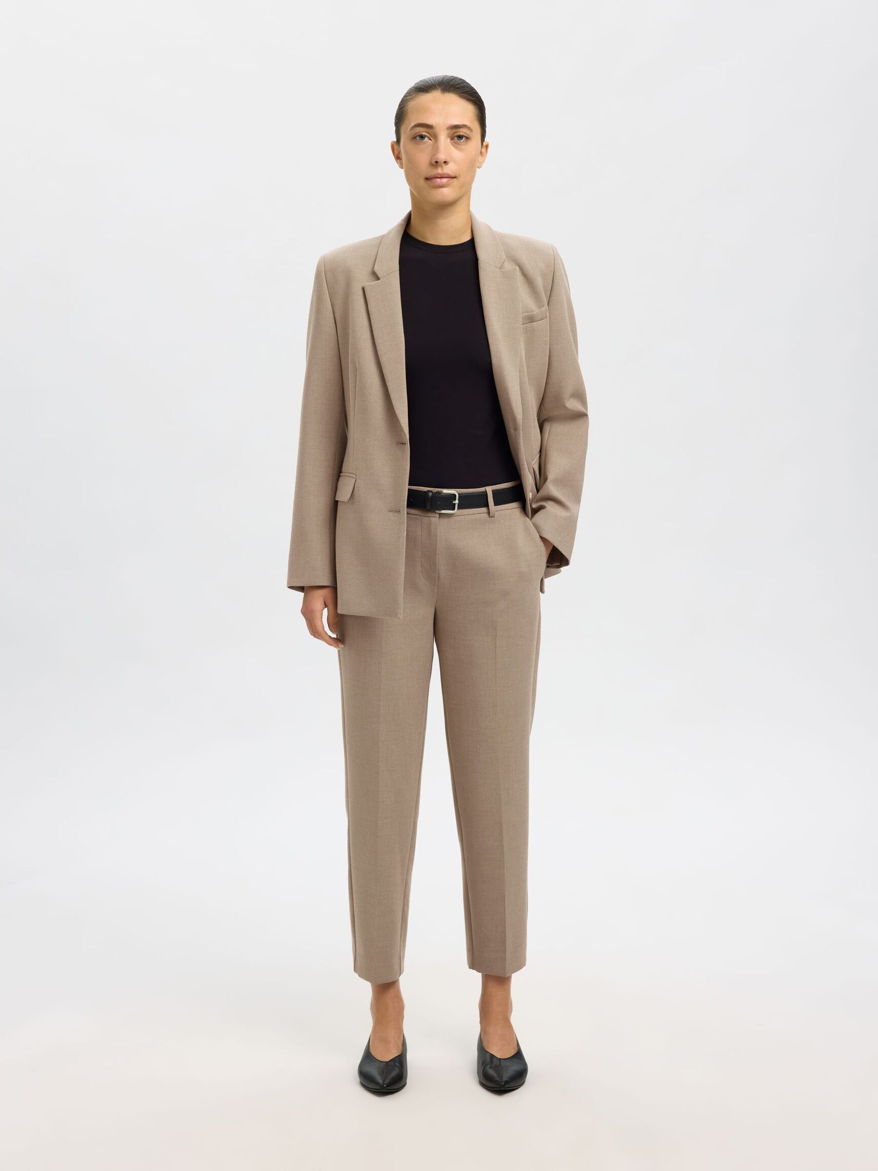 VISCOSE BLEND CROPPED TROUSERS, Camel, highres