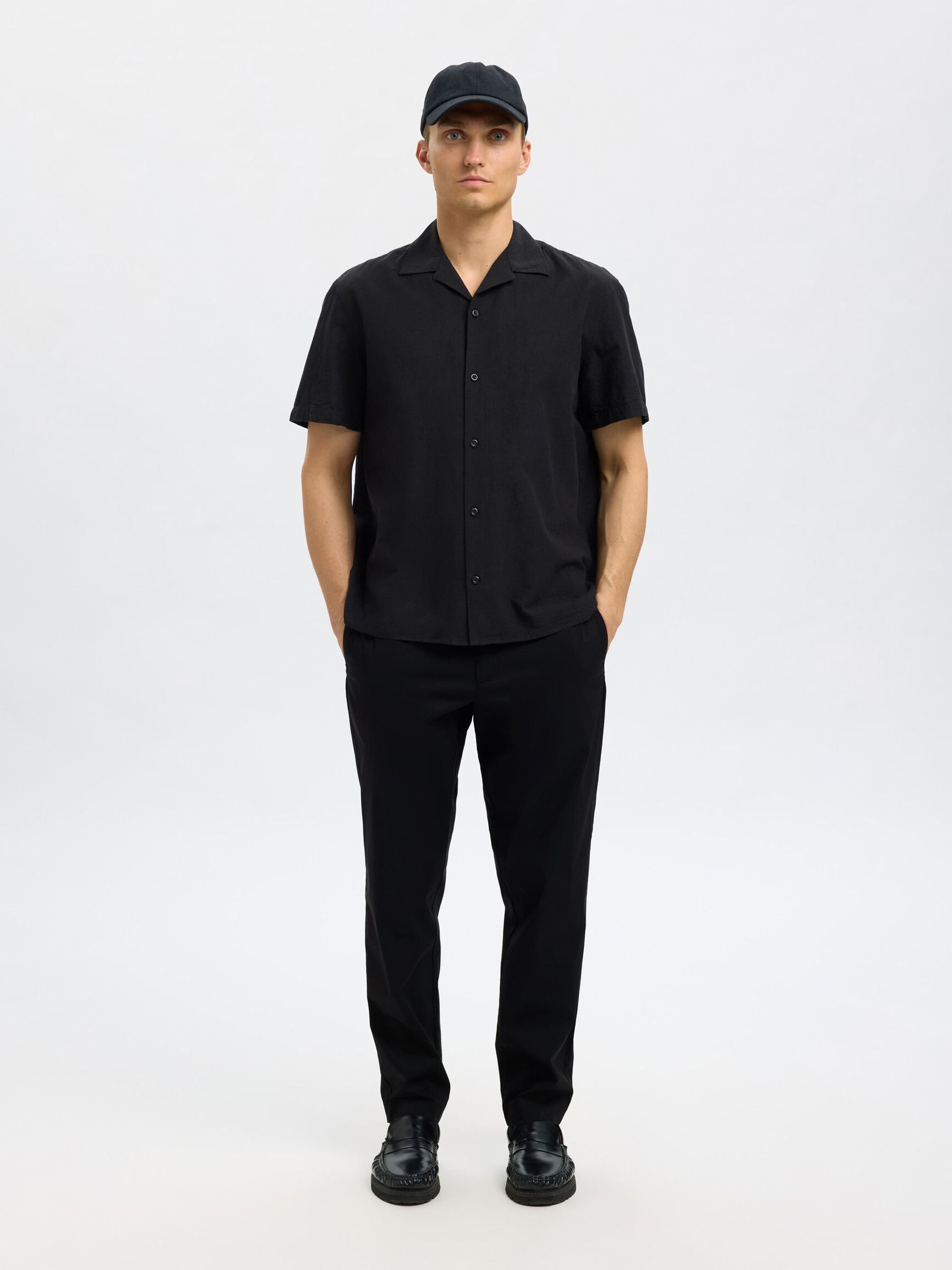 190 REGULAR FIT TAPERED TROUSERS, Black, highres