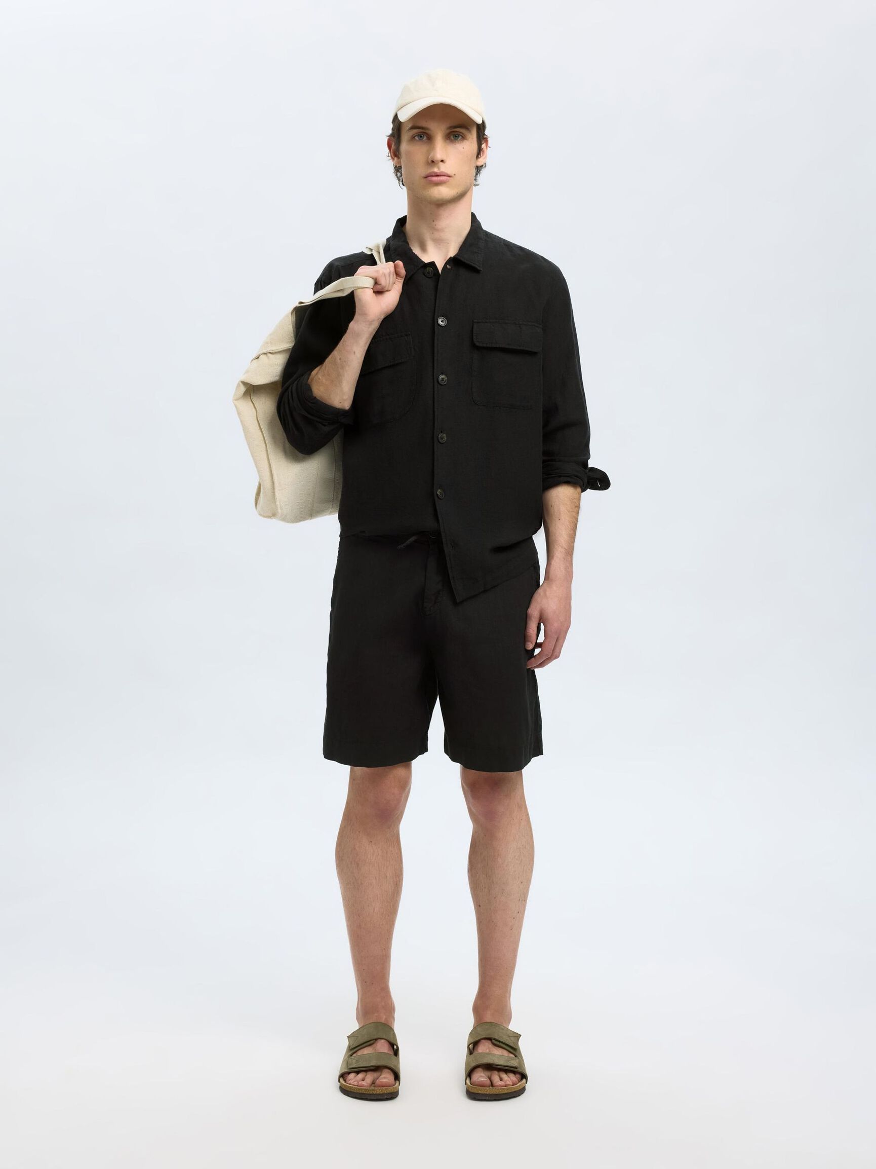 LOOSE FIT LINEN-BLEND SHORTS, Black, highres