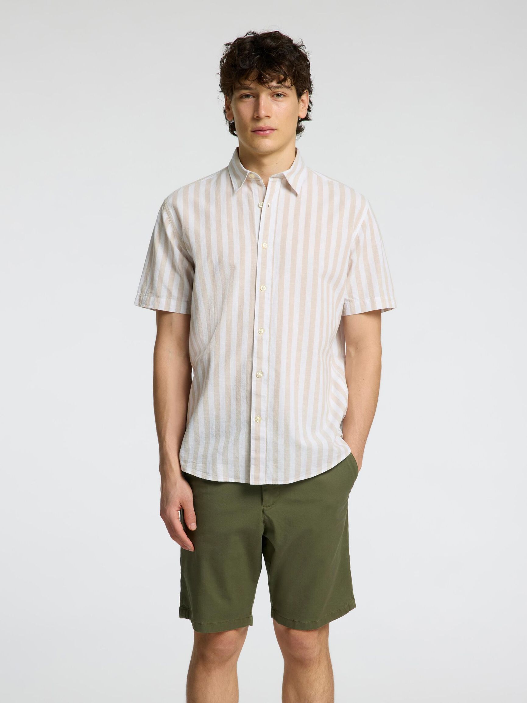 DISEÑO CLÁSICO CAMISA DE MANGA CORTA, Pure Cashmere, highres