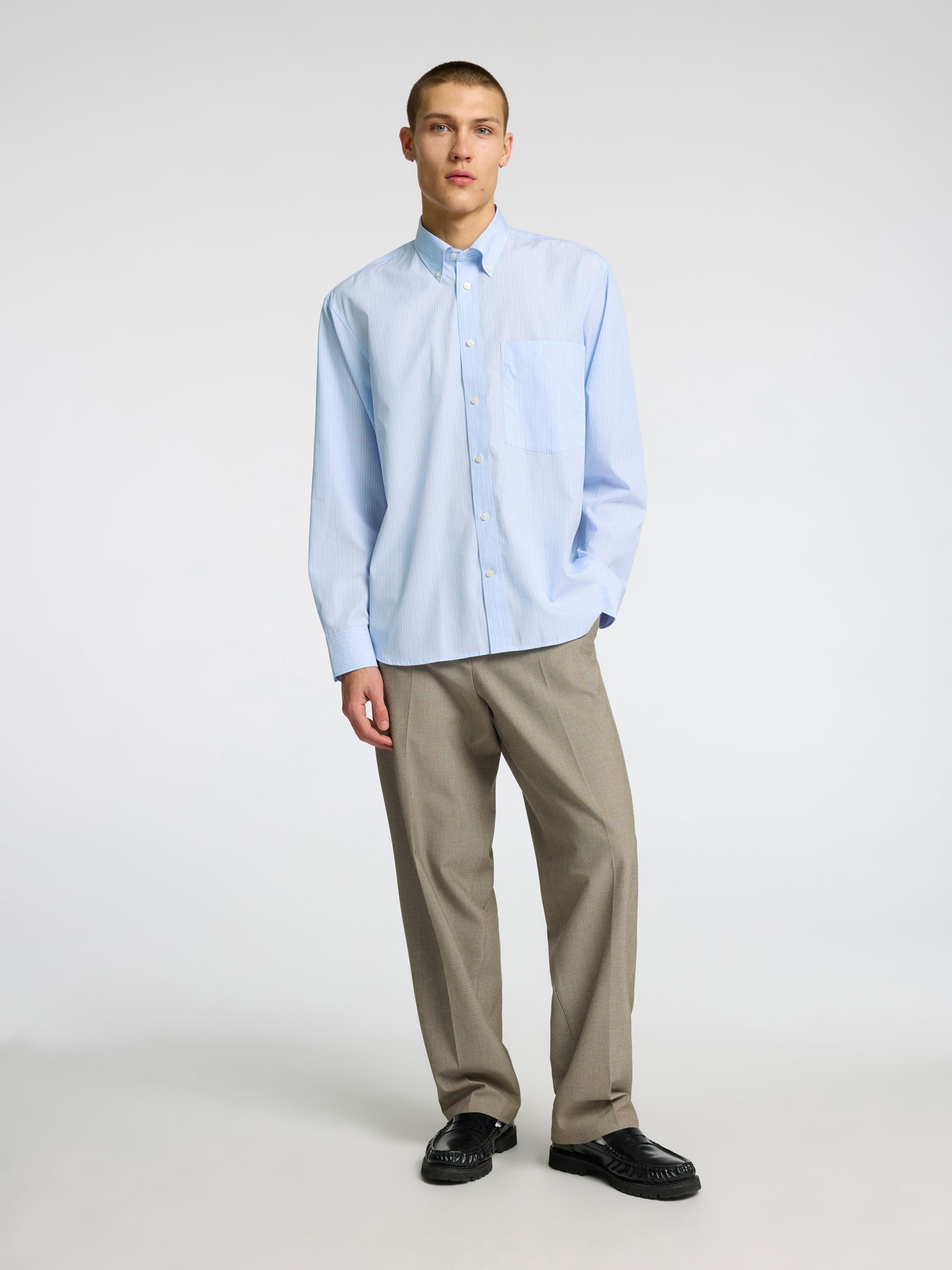 RELAXED FIT BUTTON-DOWN SHIRT, Cashmere Blue, highres