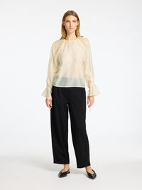 GEDETAILLEERD SHIRT MET LANGE MOUWEN, Angora, highres