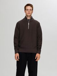 HALF-ZIP PULLOVER, Chocolate Torte, highres