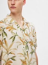 PRINTED SHORT SLEEVED SHIRT, Egret, highres