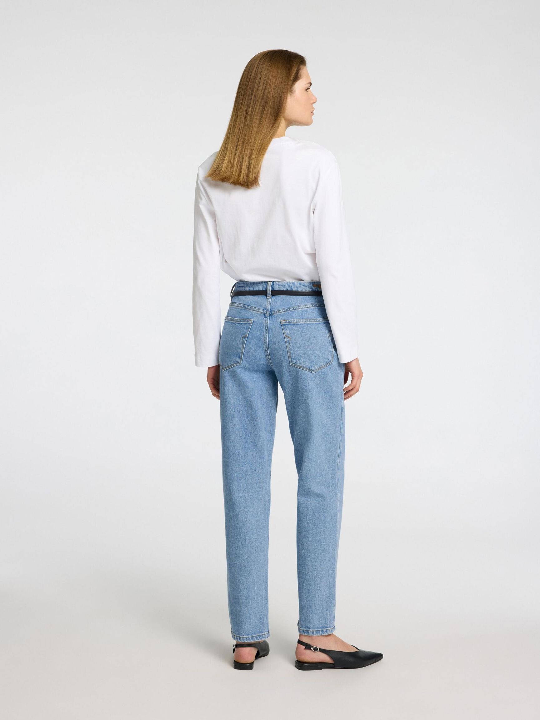 LIGHT WASH STRAIGHT FIT JEANS, Light Blue Denim, highres