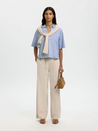 BOMULDSBLANDING BLUSE MED V-HALS, Dusty Blue, highres