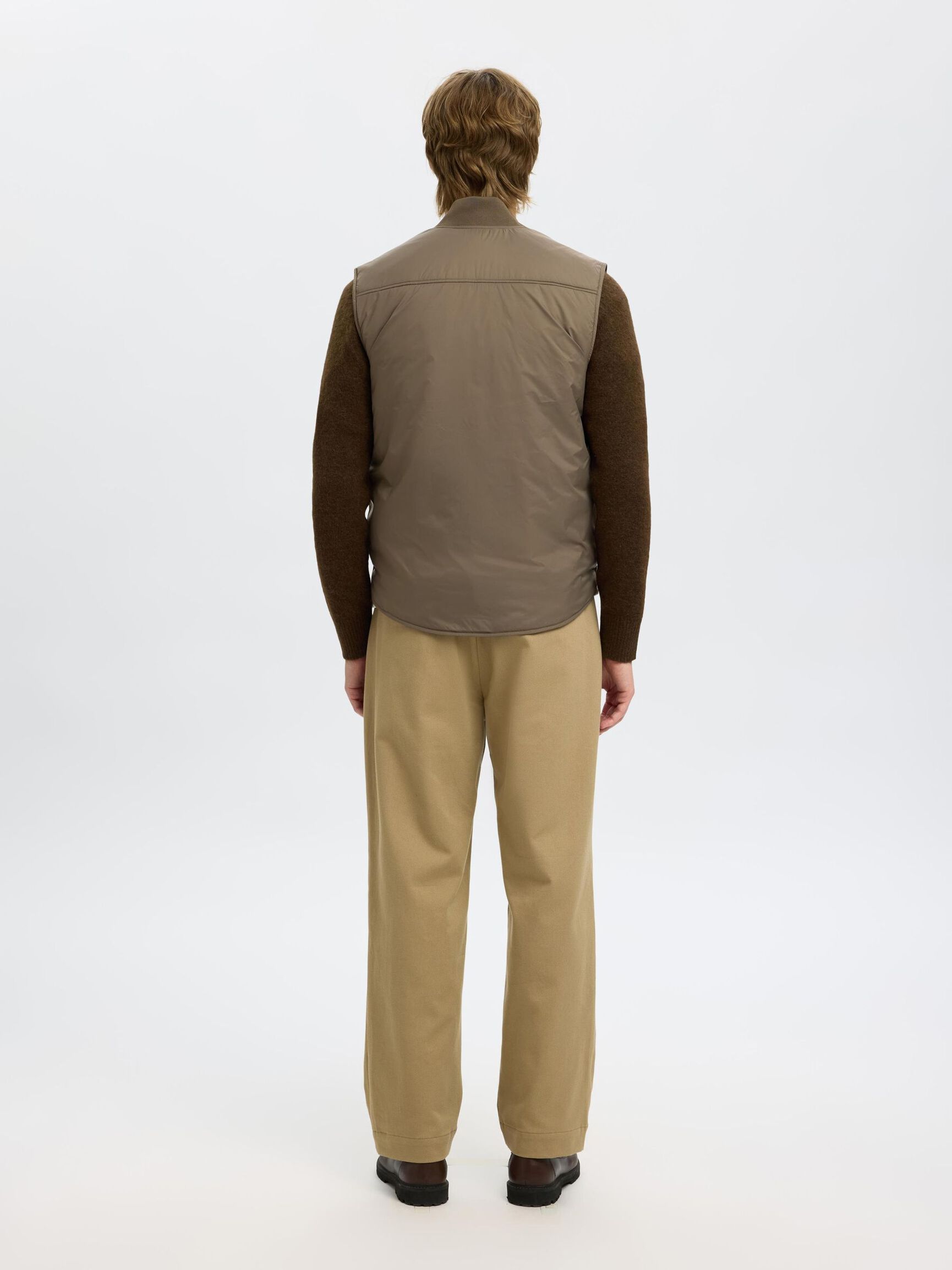 DOORGESTIKTE GILET, Fallen Rock, highres