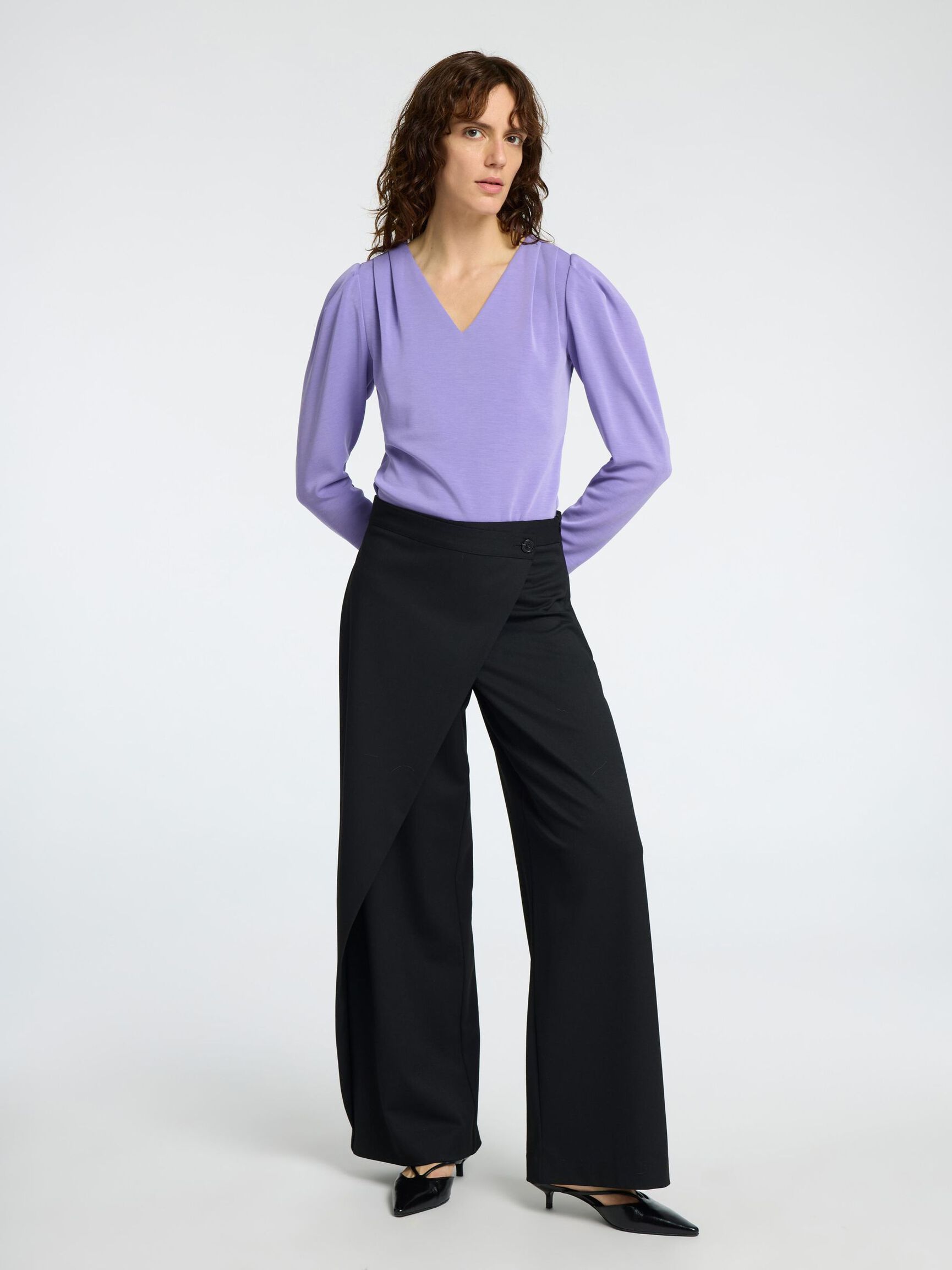 DRAPÉ TOP À COL V, Paisley Purple, highres