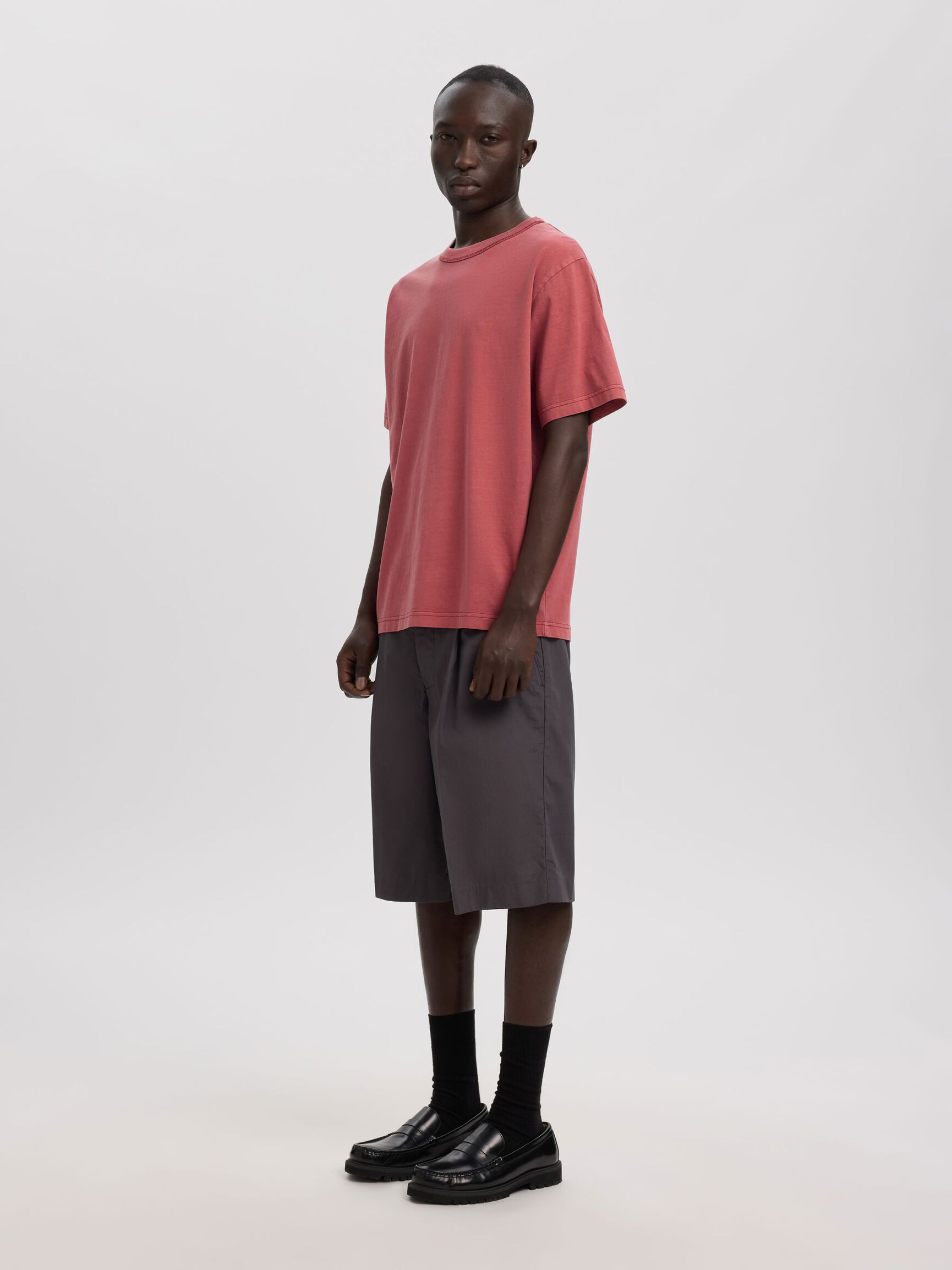 SHORT SLEEVED CREWNECK T-SHIRT, Syrah, highres