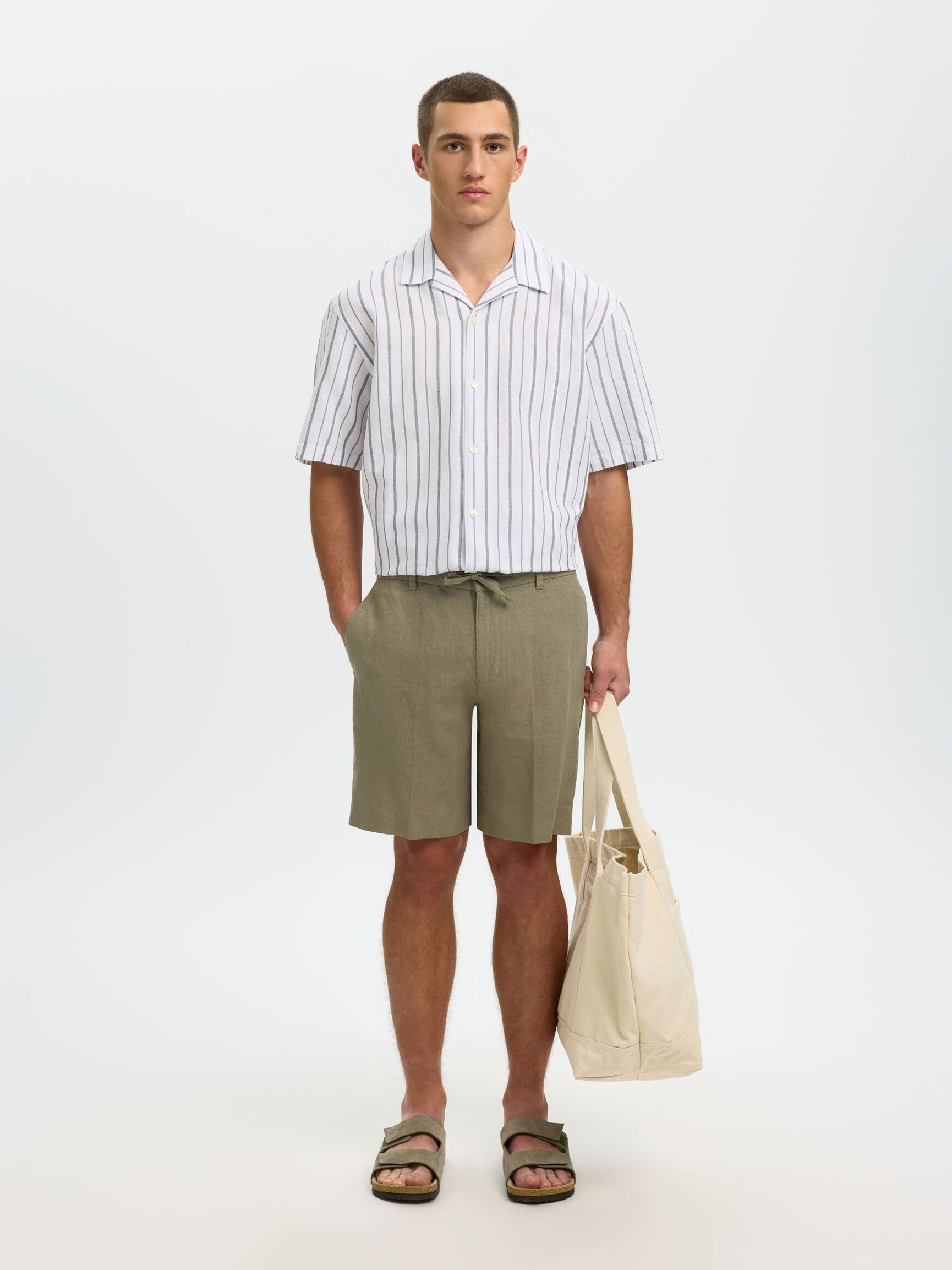 REGULAR FIT LINEN-BLEND SHORTS, Vetiver, highres