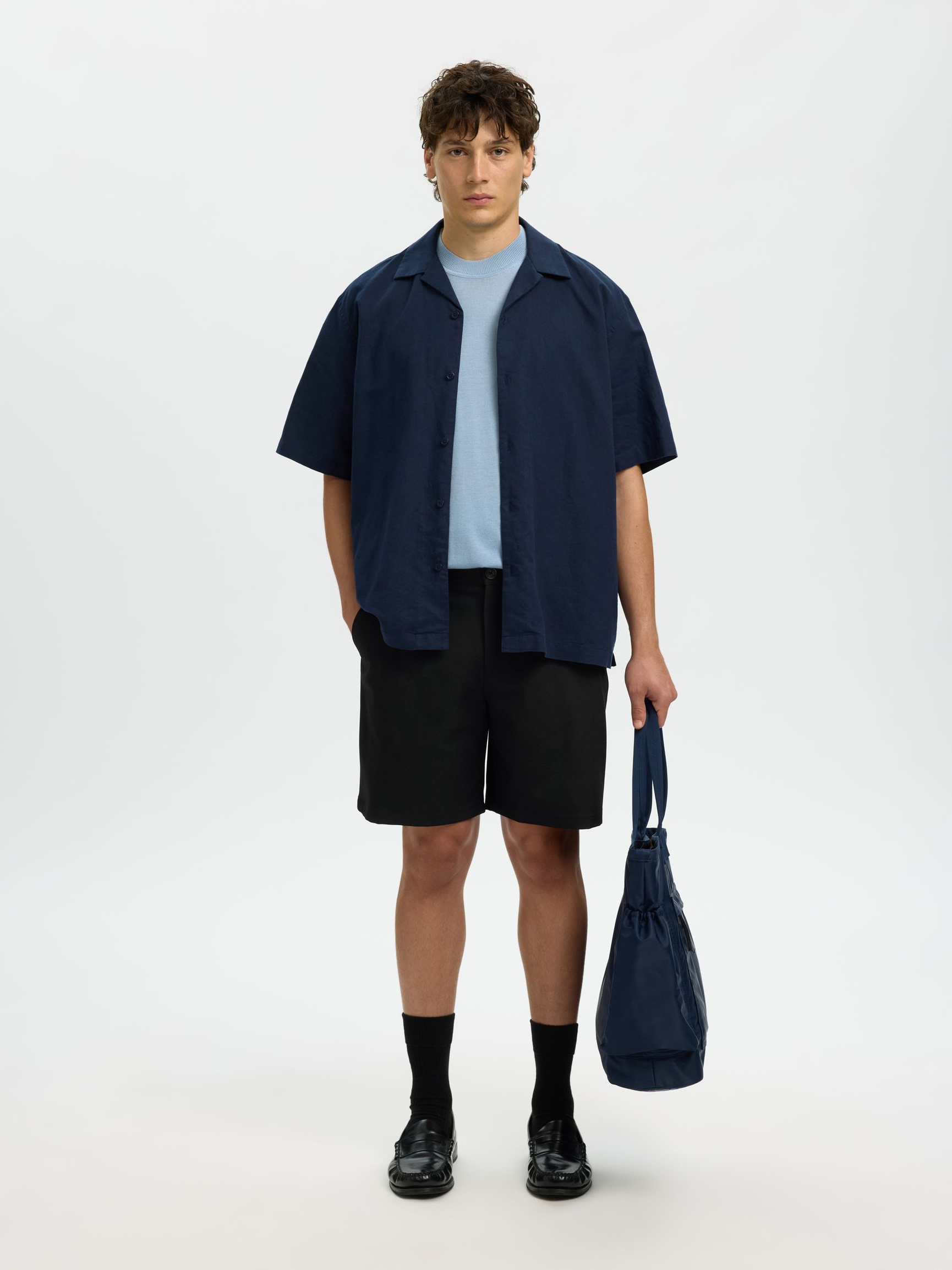 REGULAR FIT CHINO SHORTS, Black, highres