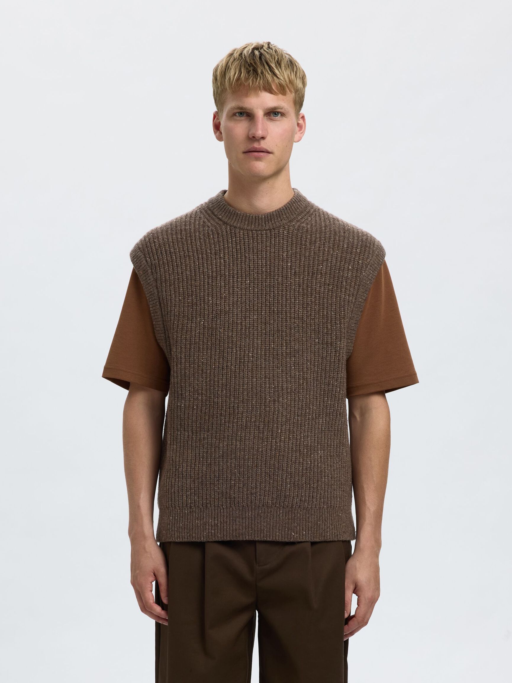 WOOL BLEND KNITTED VEST, Coffee Bean, highres