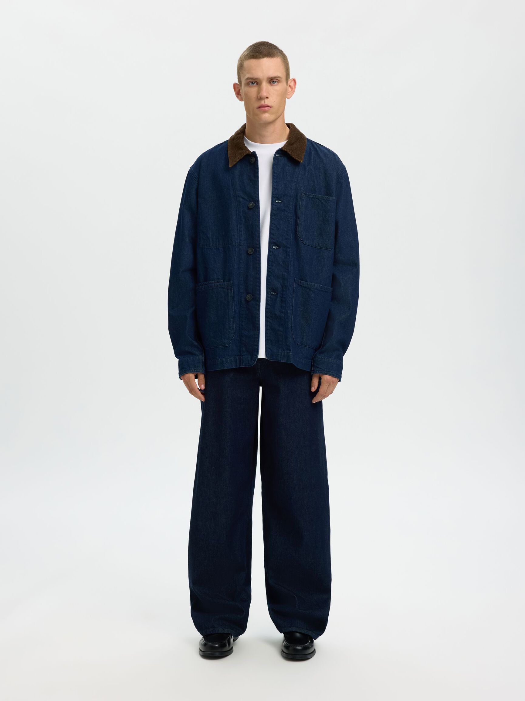 100% BAUMWOLL T-SHIRT MIT RUNDHALSAUSSCHNITT, Bright White, highres