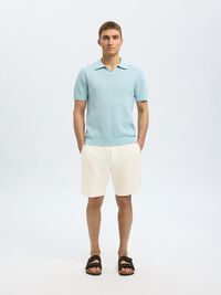 REGULAR FIT LINEN-BLEND SHORTS, Cloud Dancer, highres