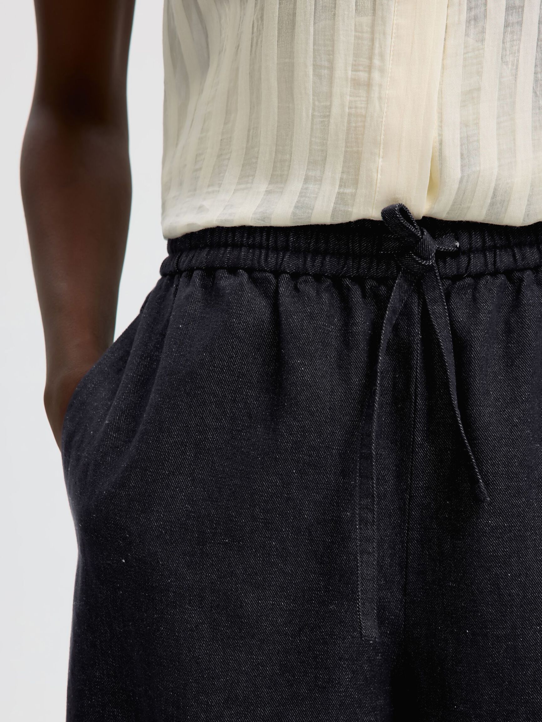 COTTON BLEND BARREL FIT TROUSERS, Dark Navy, highres