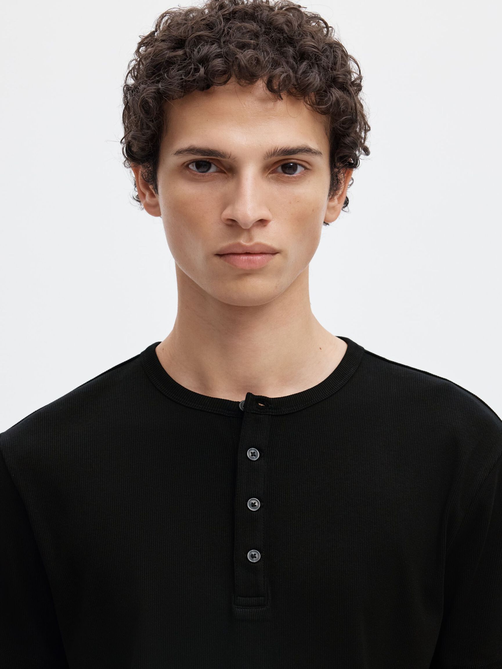 GEKNÖPFTES RIPP T-SHIRT, Black, highres