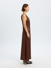 ÆRMELØS MAXIKJOLE, Chestnut, highres