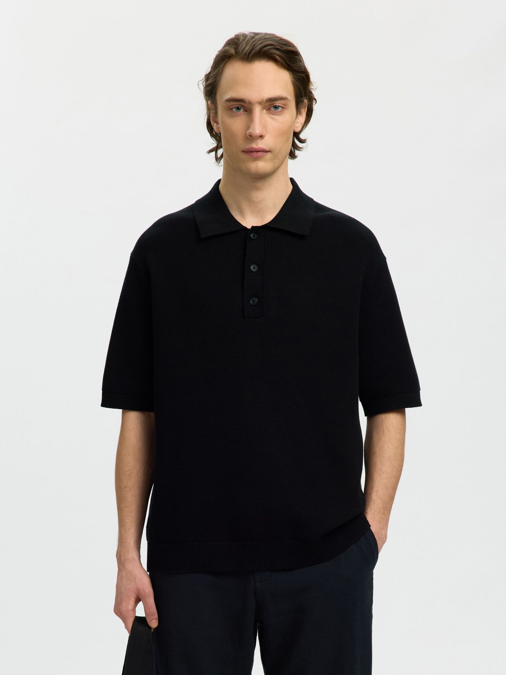RELAXED FIT POLOHEMD AUS STRICK, Black, highres